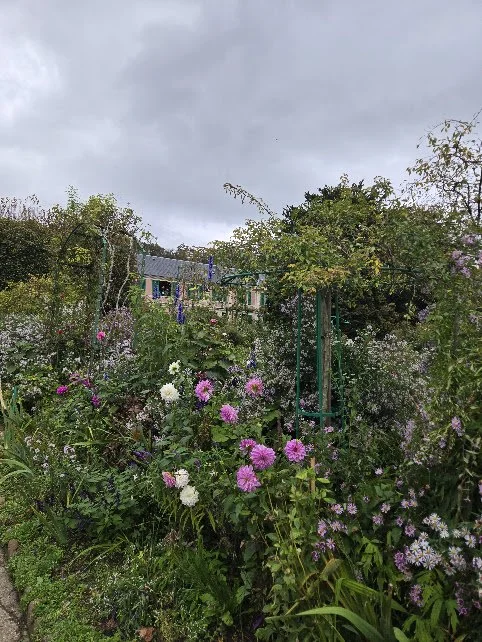 Les Jardins de Giverny: The Healing Power of Flowers