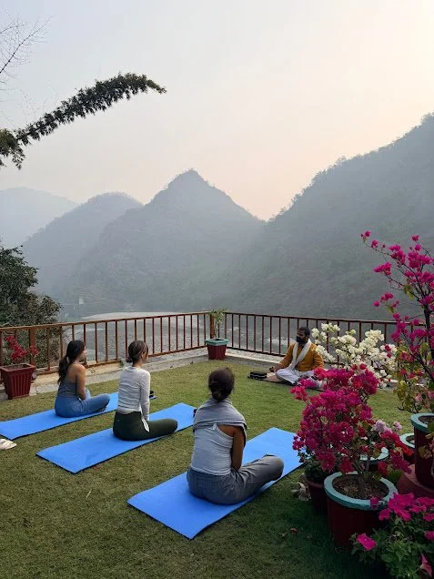 The Yog Lifestyle: Movement as a Path to Inner Stillness in India