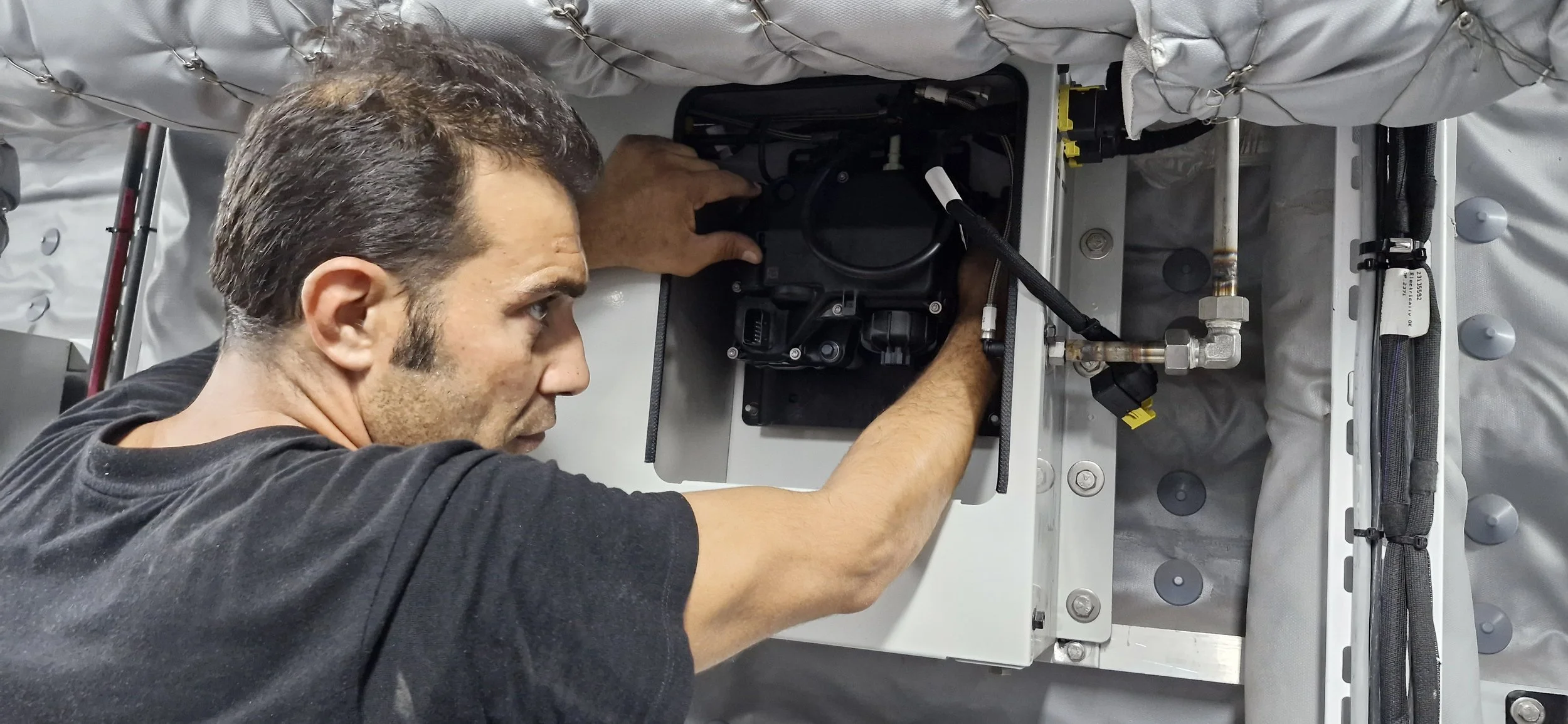 CTV32-3 UREA PUMP.jpg