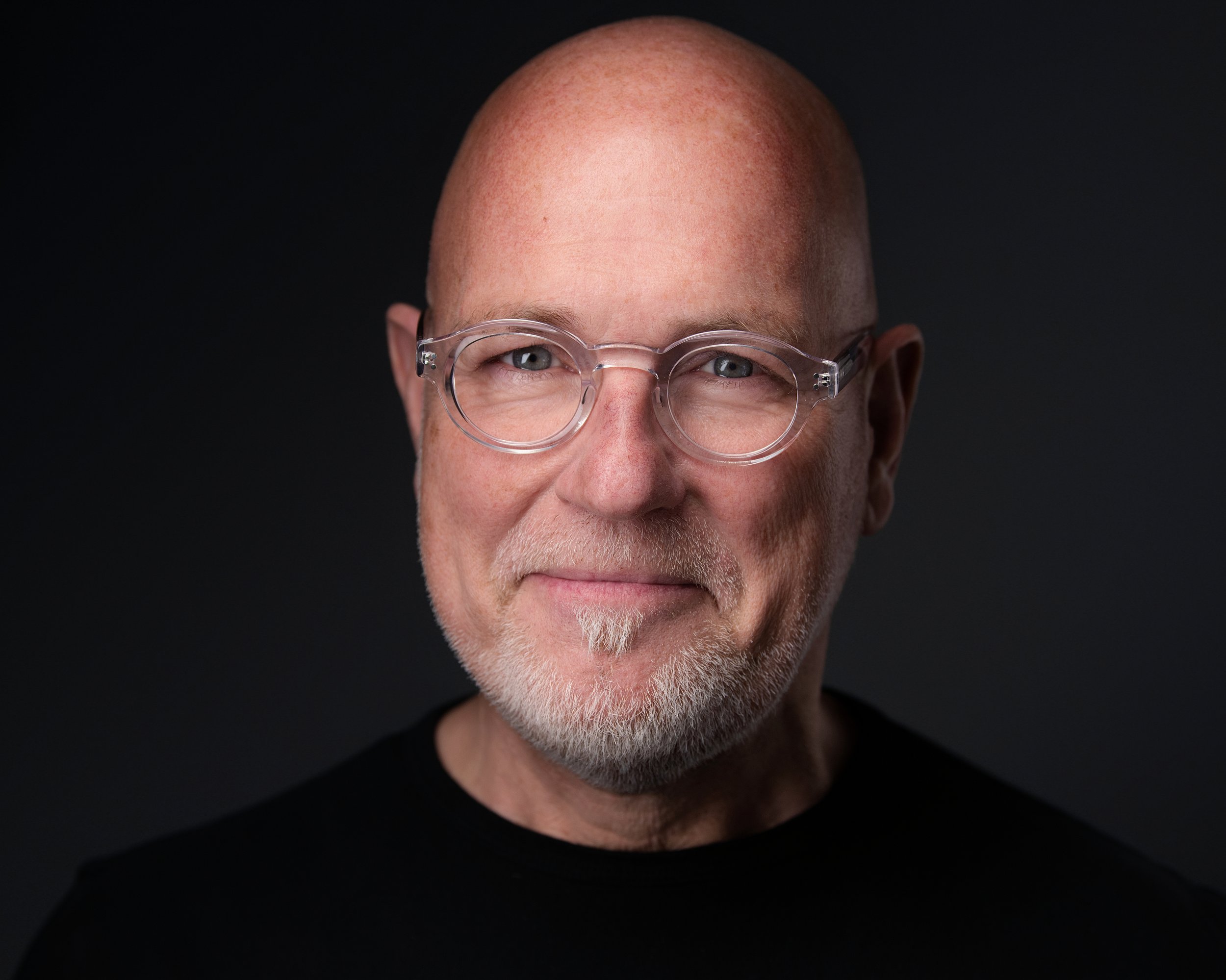 26-01-16 Stephan K Theiringer Headshots-0094.jpg