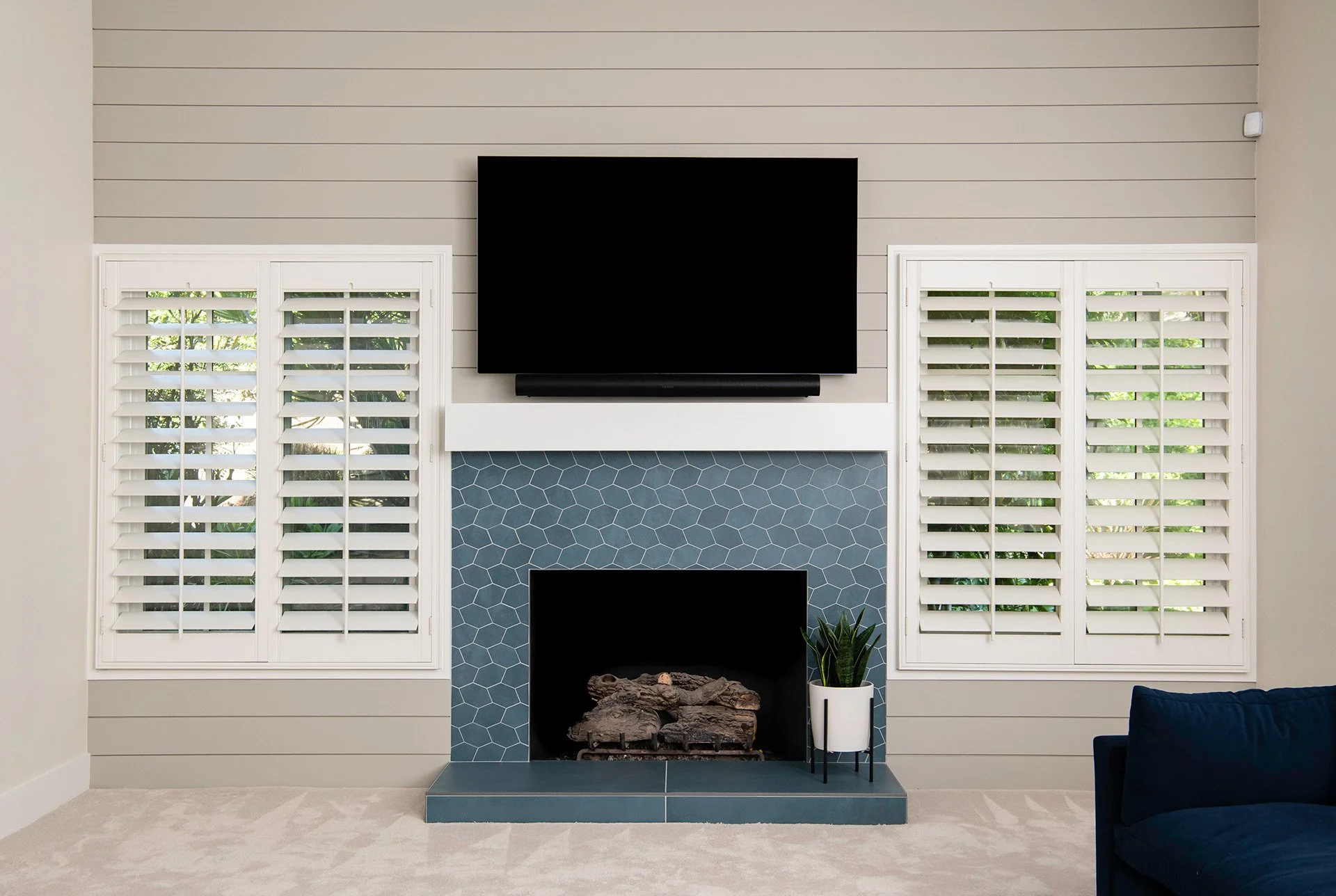 fireplace_wooden_shutter_blinds.jpg