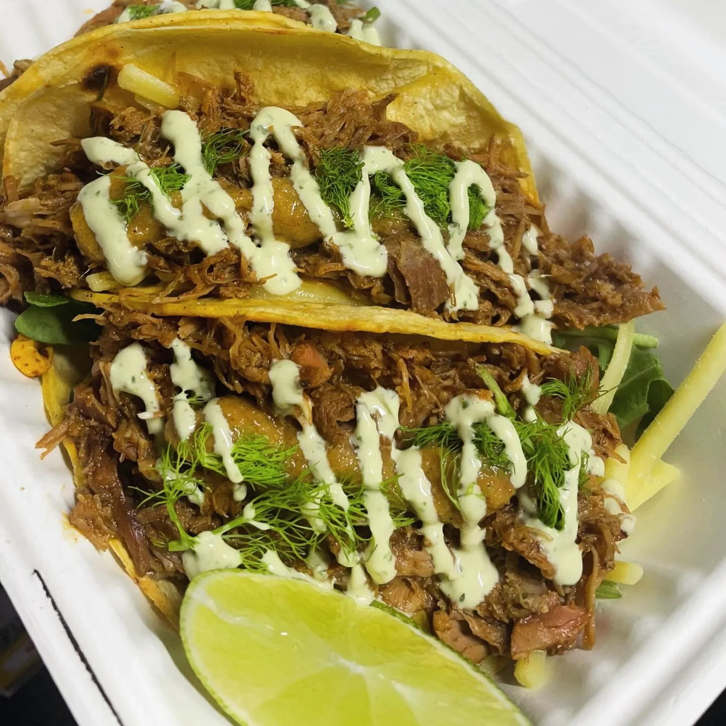 Pulled pork soft tacos. They are so so super tasty! 

#franklyfoodvan #beechworth #beechworthtakeaway #beechworthmexican #beechworthcatering