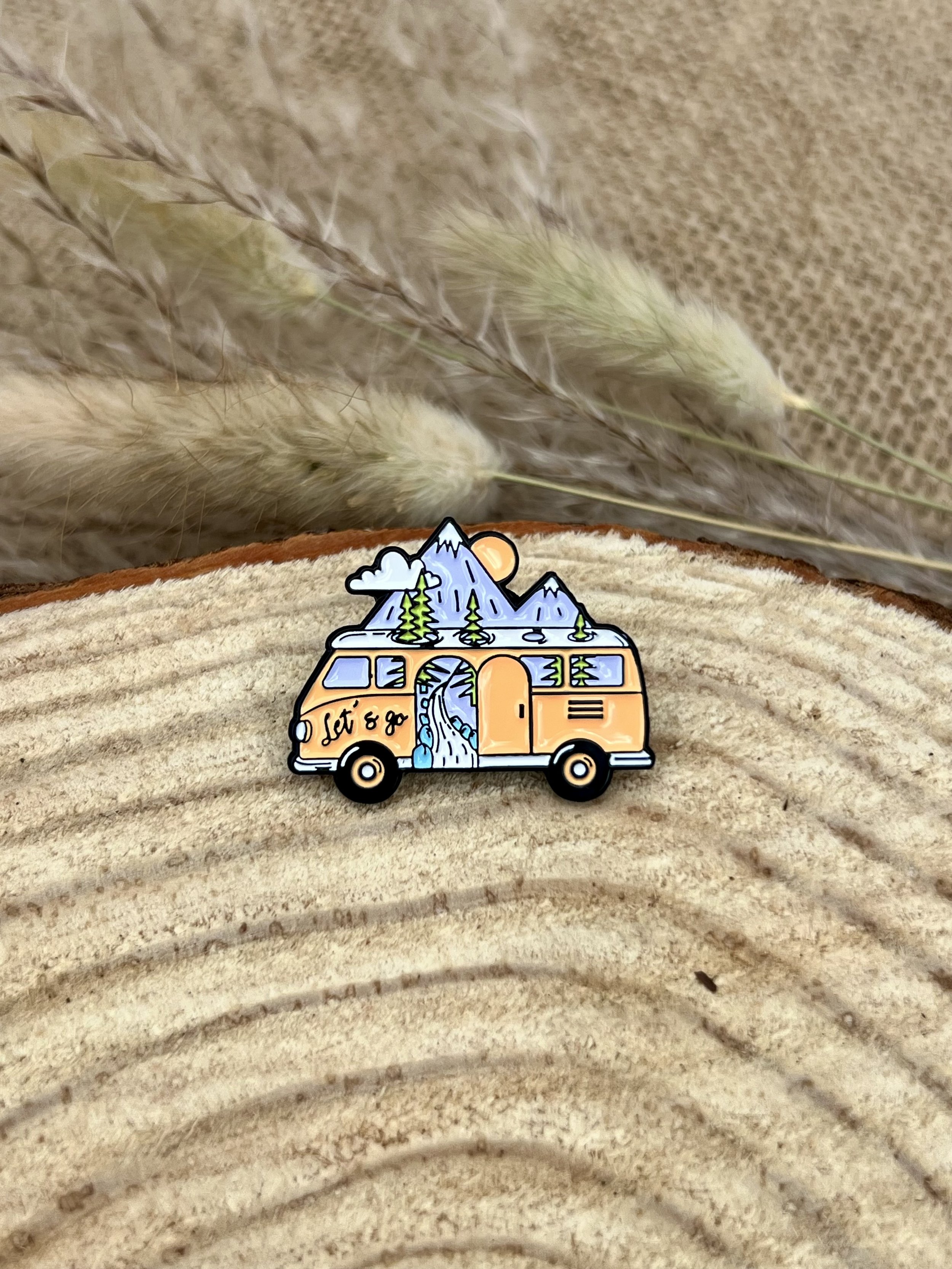 Let's Go Bus Pin