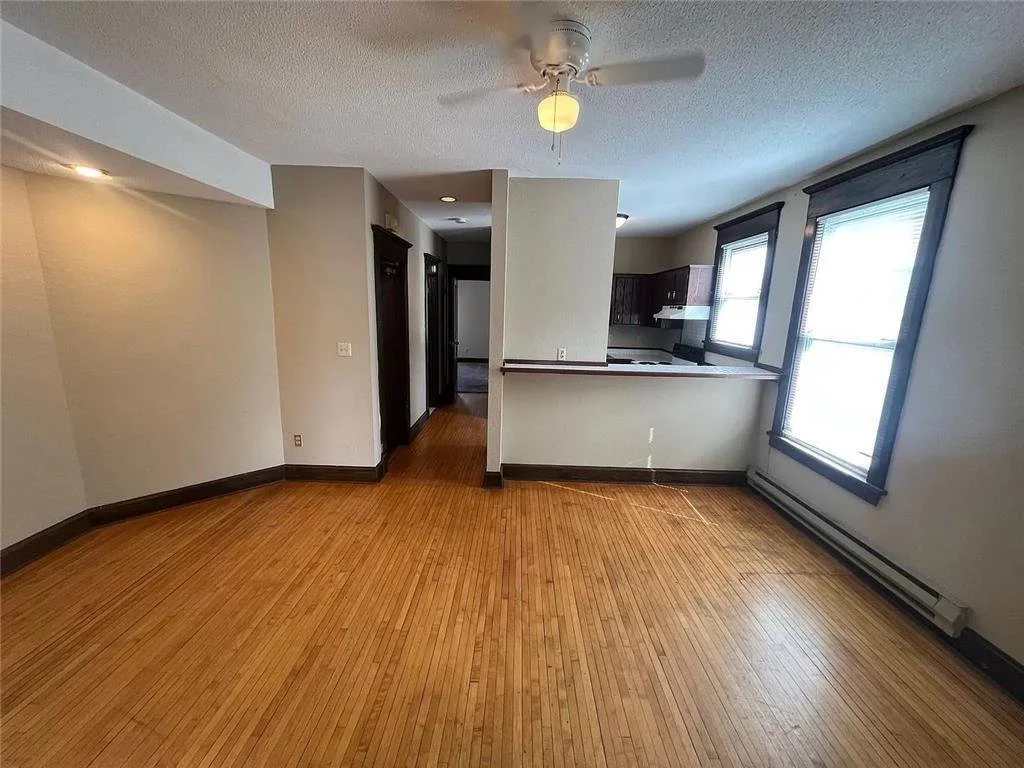 52-Douglas-Street-Saint-Paul-MN-55102-6674058-image11.jpg