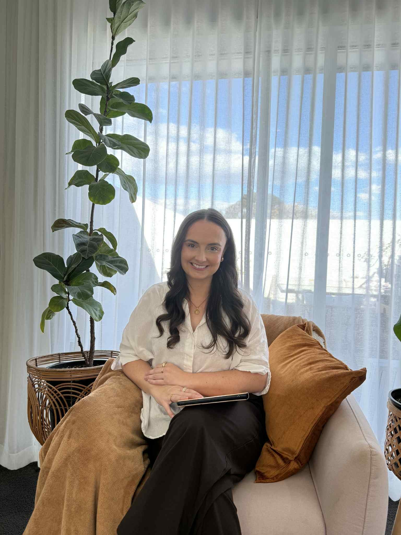 SARAH RODDA PSYCHOLOGY. PSYCHOLOGIST. DAYLIGHT PSYCHOLOGY STUDIO