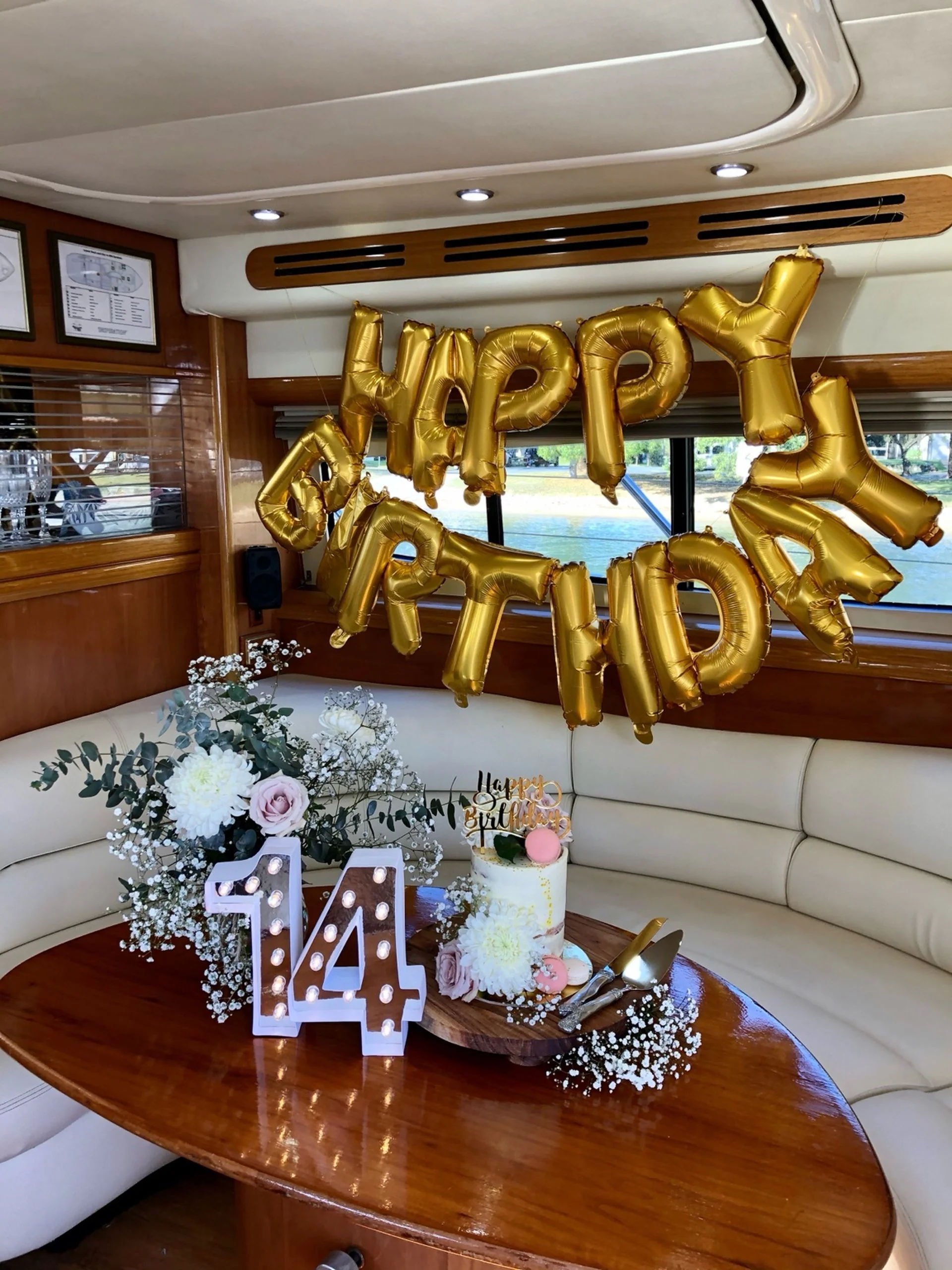 gold-coast-birthday-cruise-14th-decorations.jpg