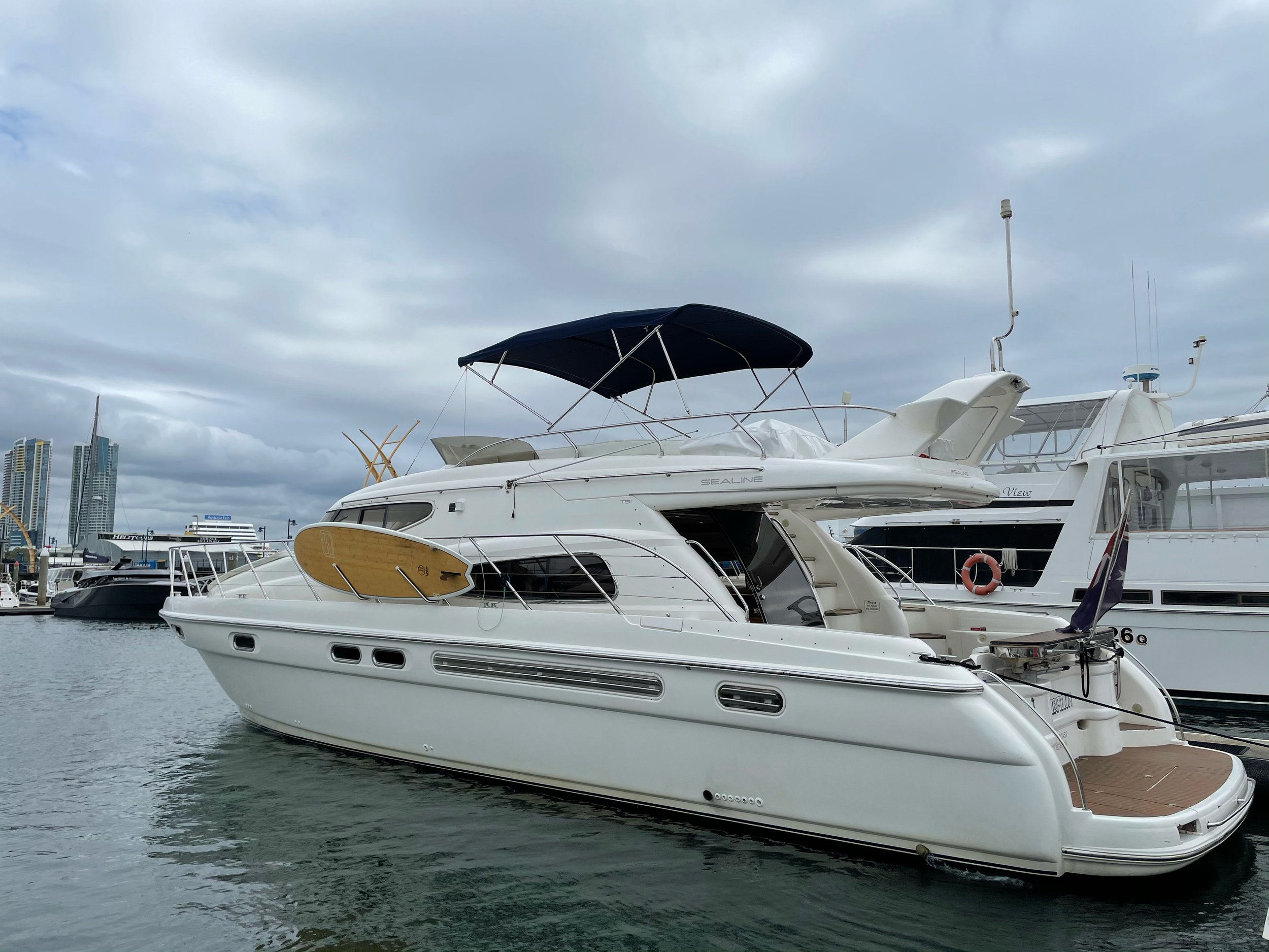 inspiration-cruises-sealine-t51-side-profile.jpg.JPG