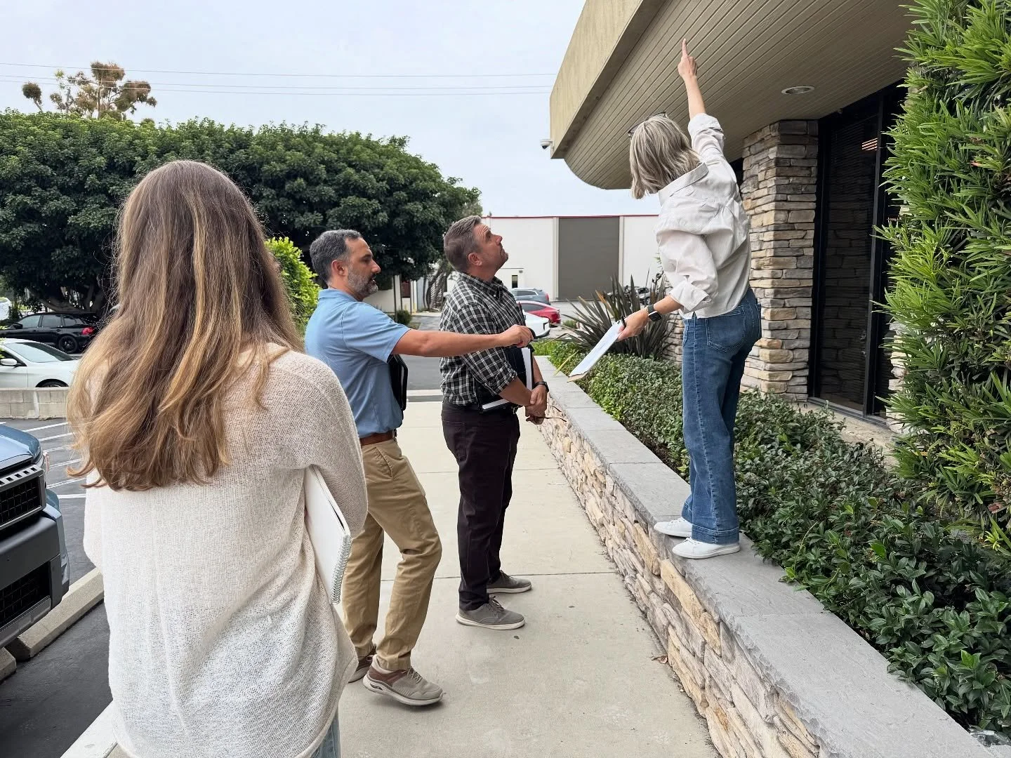Every now and again someone captures&nbsp;a sneaky pic of me in action! And that&rsquo;s Kate&rsquo;s back! Kate was one of our 2 summer interns. She&rsquo;s&nbsp;studying Interior Architecture at the University of Oregon.

Project : Meet Me At The A
