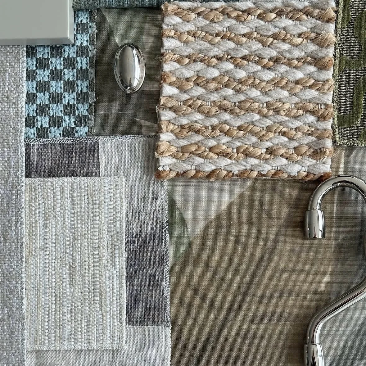 @thibaut_1886 Event at The Studio Friday night showcasing their gorgeous new Japanese inspired Yutori line! @jane_thibautdesign knows how to host!! So much fun meeting other talented local interior designers and w the @thearomaticgourmet. I think you