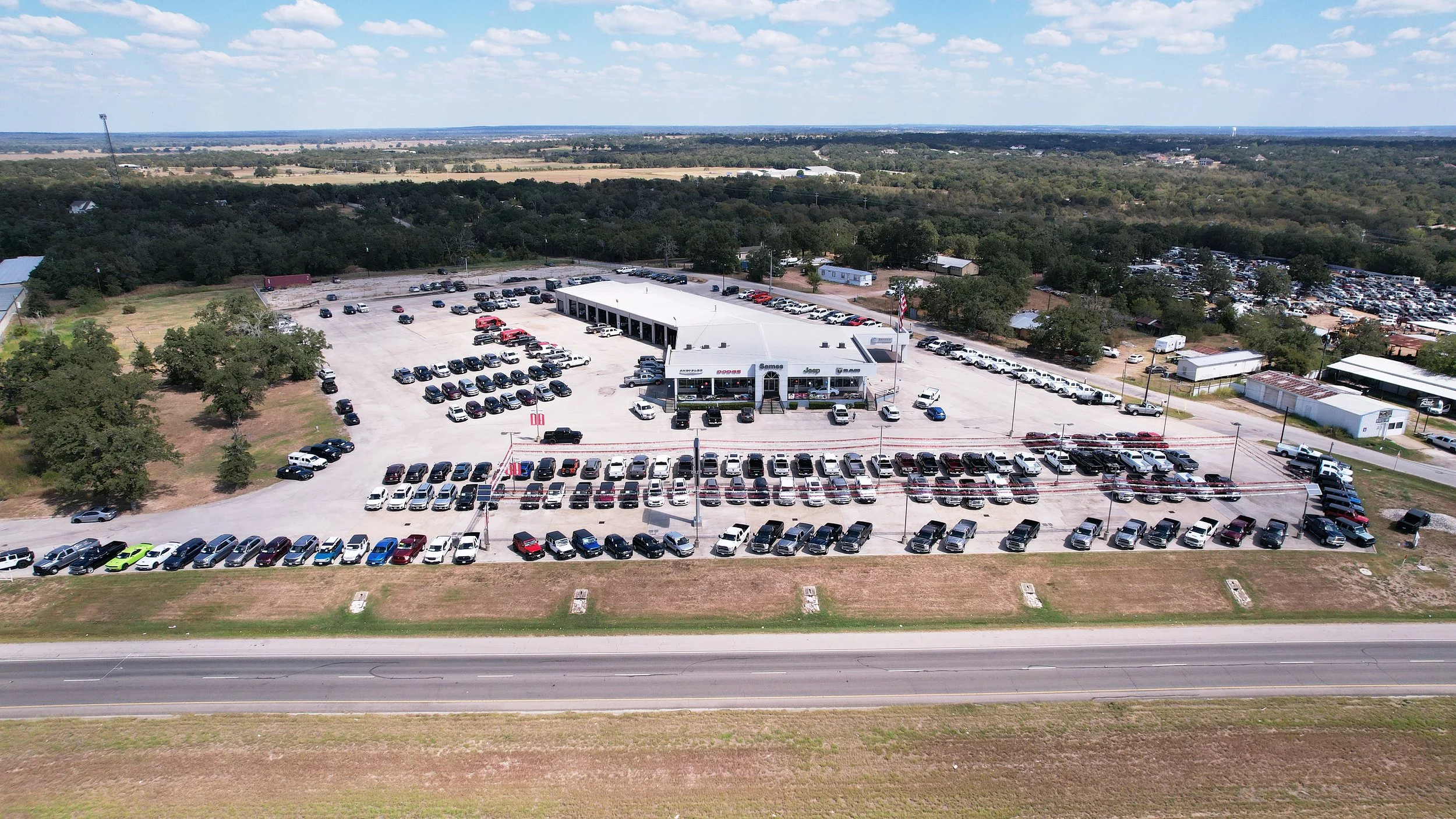 SAMES CDJ BASTROP DR F006.jpg