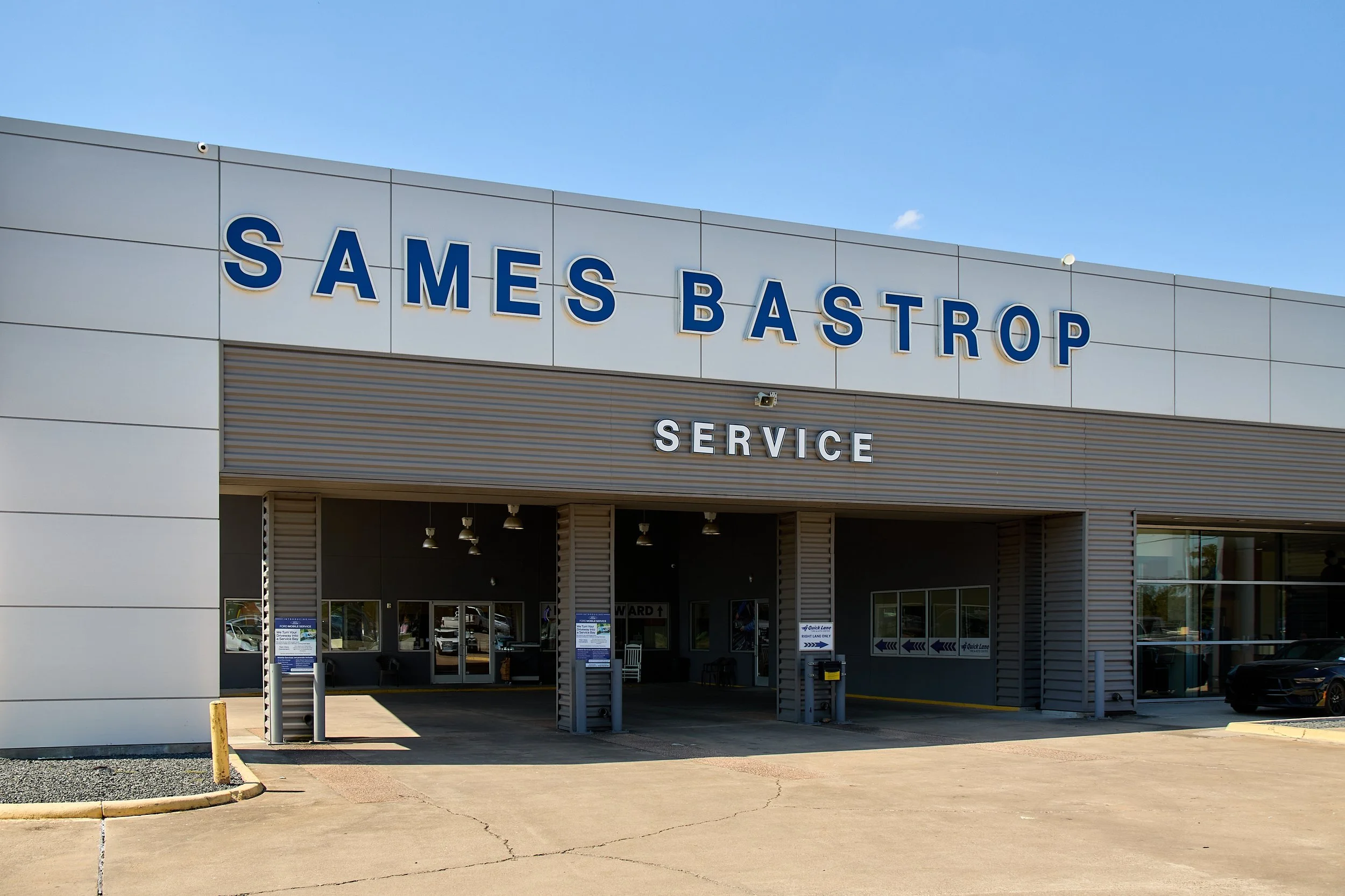 SAMES FORD BASTROP DR F 003.jpg