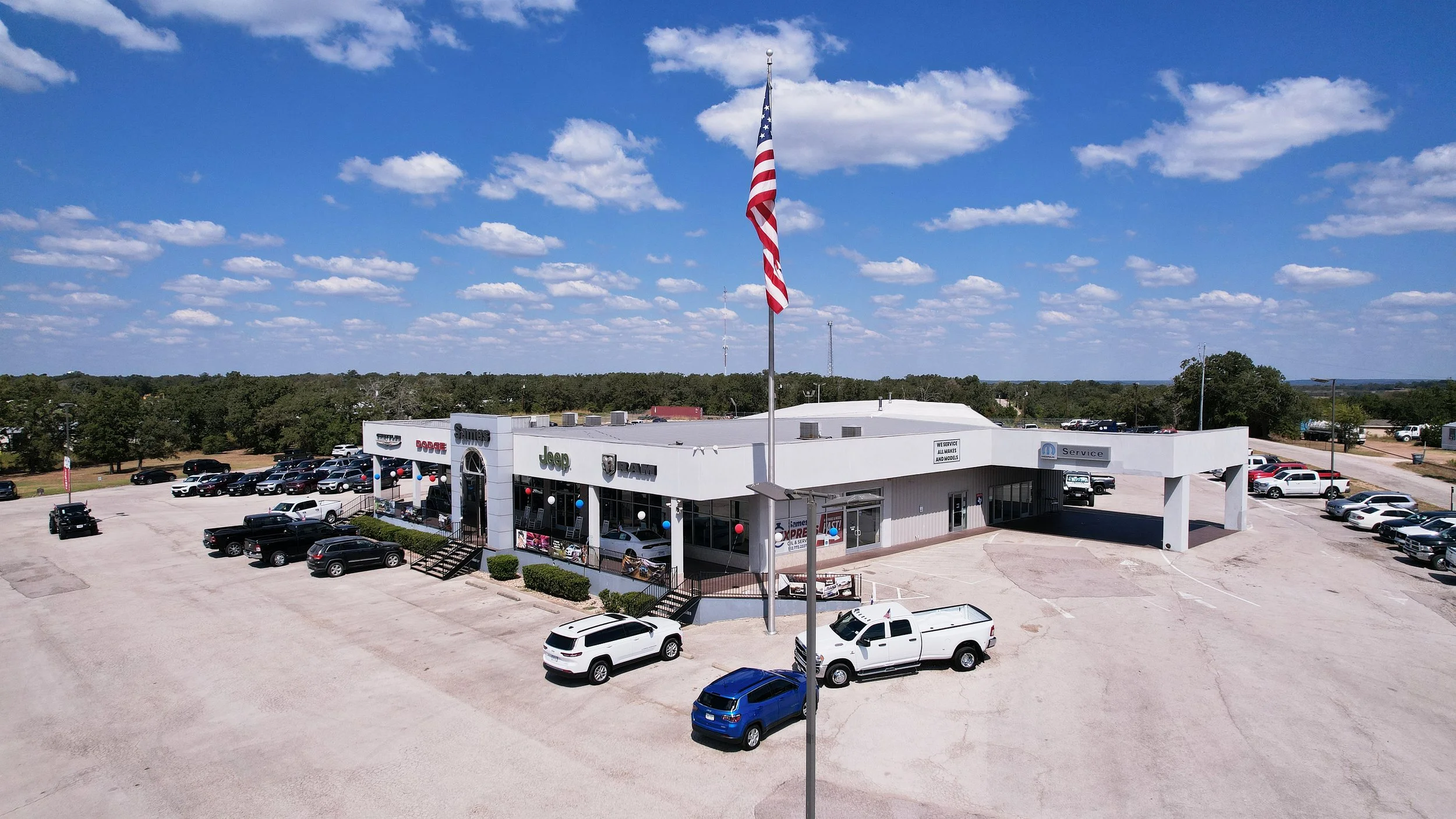 SAMES CDJ BASTROP DR F008.jpg