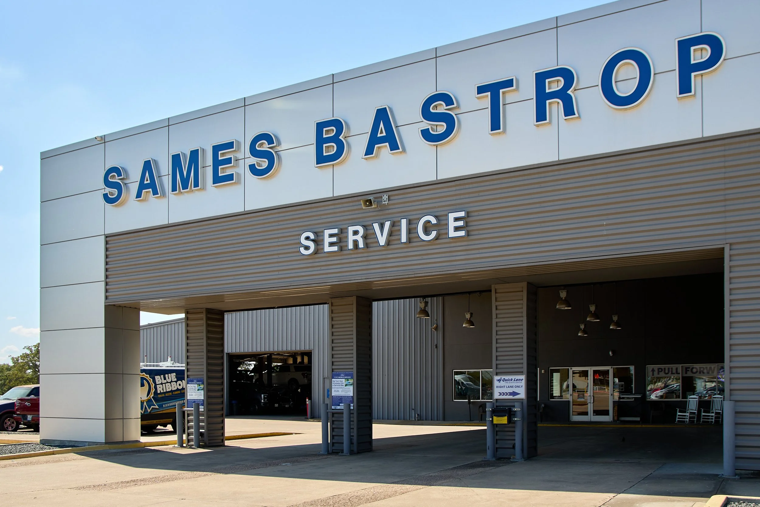 SAMES FORD BASTROP DR F 005.jpg