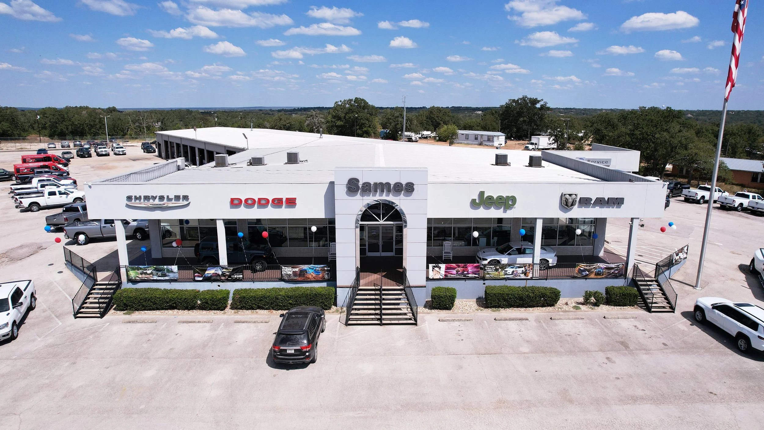 SAMES CDJ BASTROP DR F001.jpg