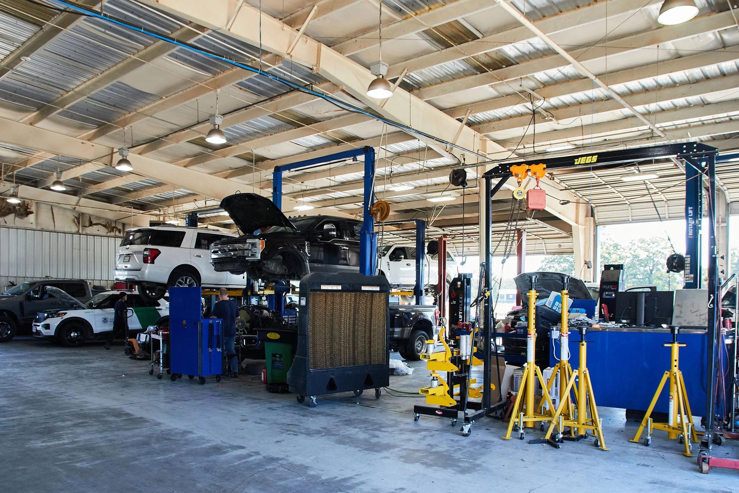 SAMES FORD BASTROP DR F 030.jpg