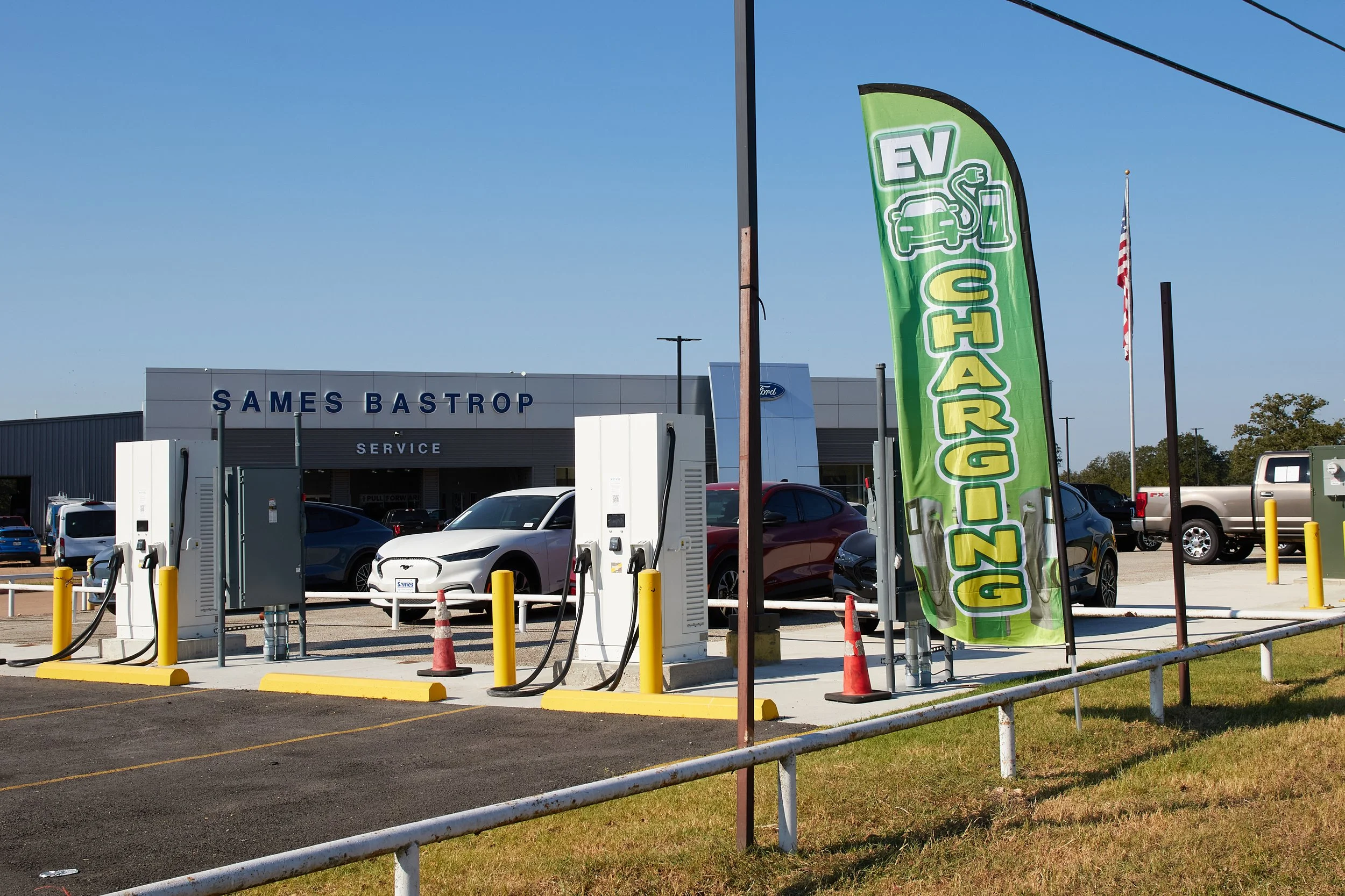 SAMES FORD BASTROP DR F 007.jpg