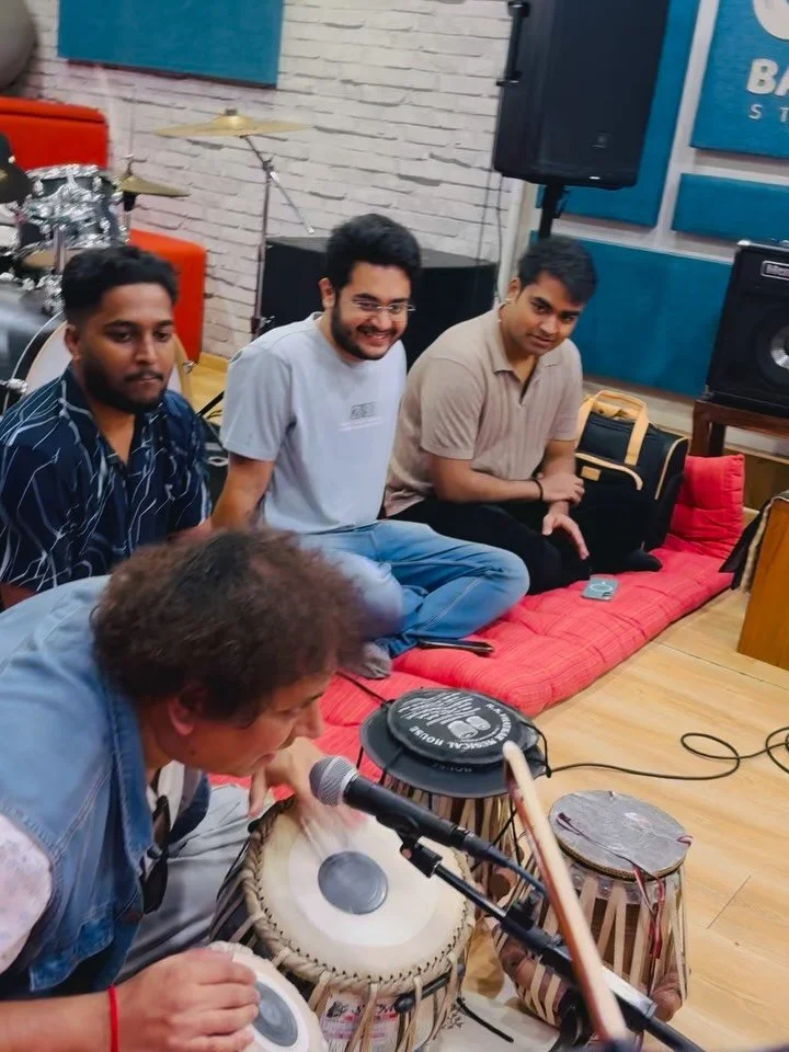 What an amazing experience! 

#sayaka #violin #worldmusic #mumbai #india