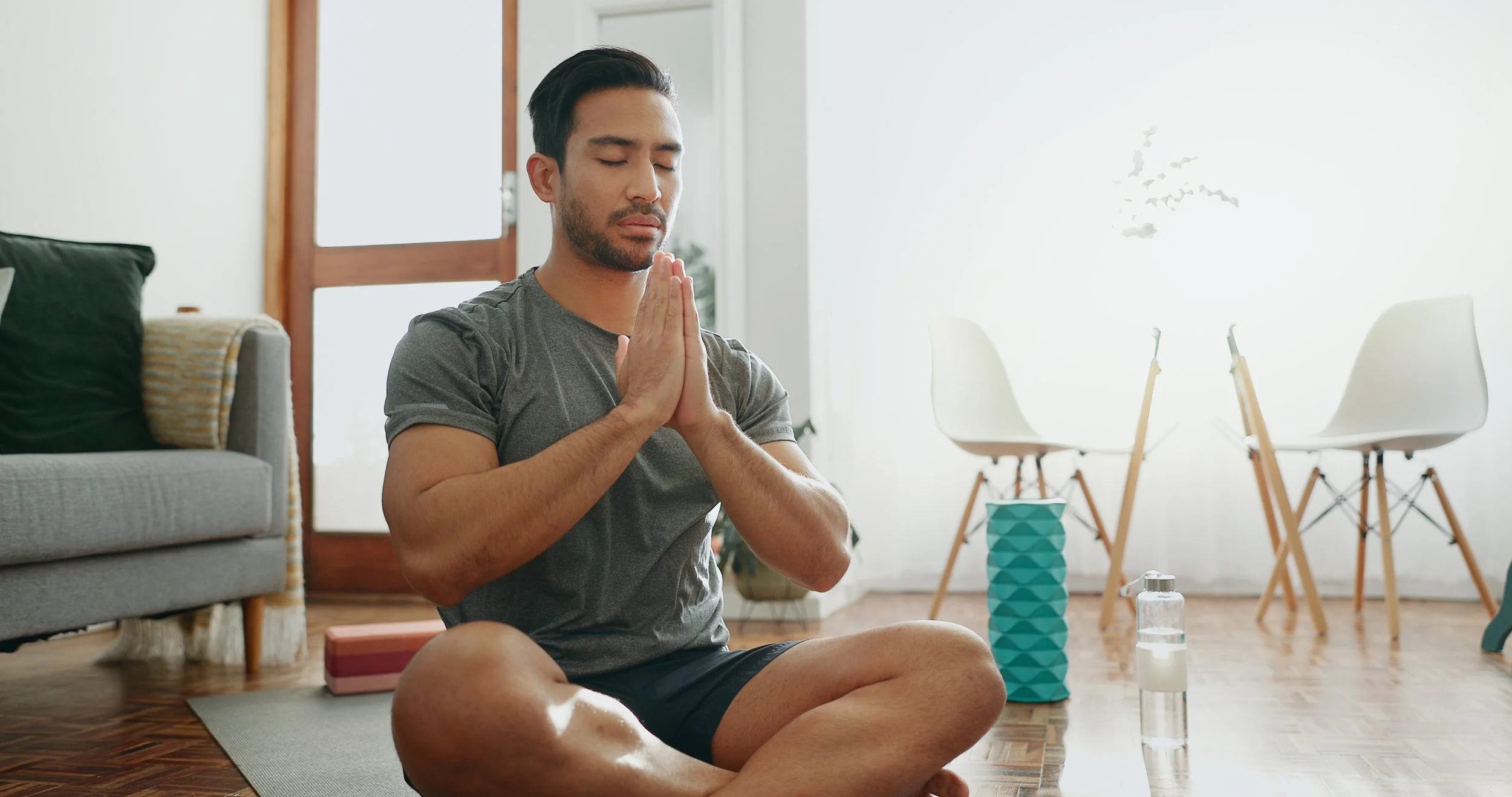 A Beginner’s Guide to Meditation That Doesn’t Feel Forced or Awkward