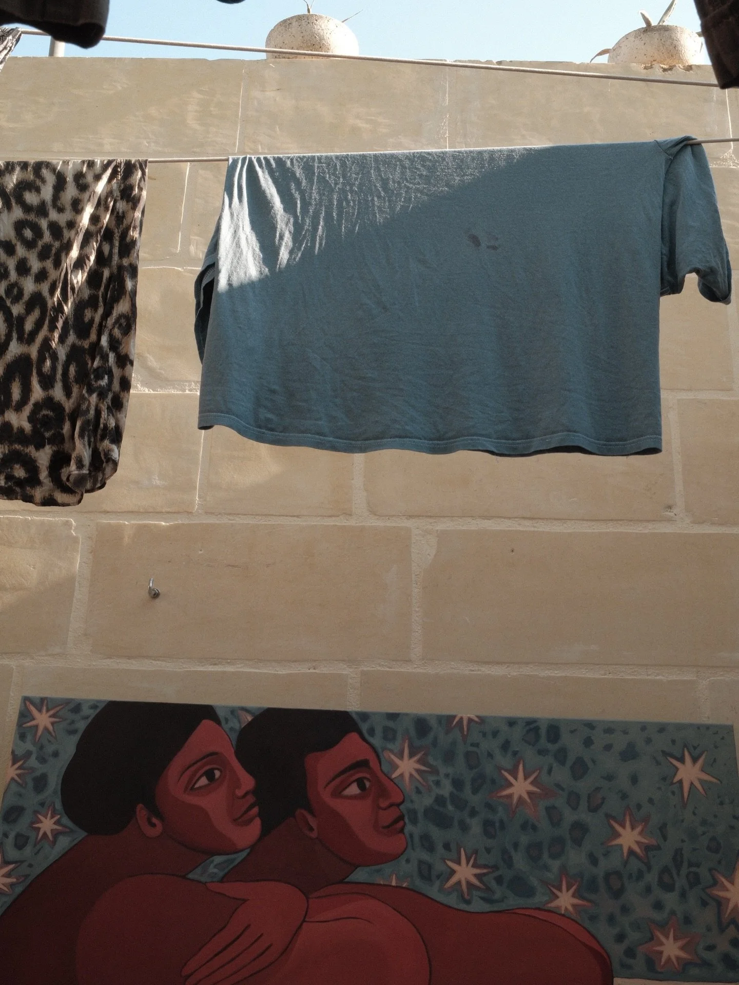 Comfortable Silence by @rbonaci 
Resting in the Maltese sun 🌞
Available to collect via the link in our bio