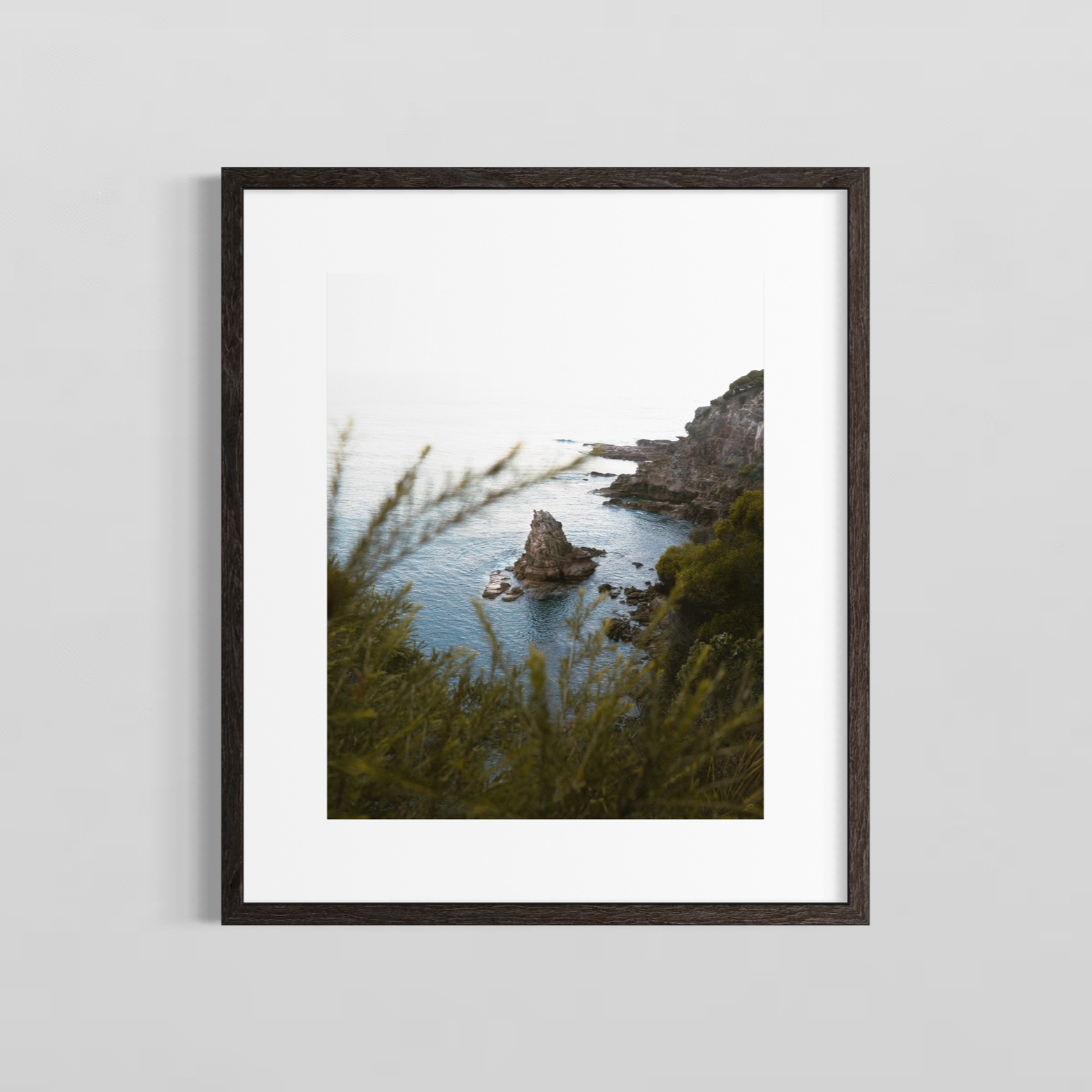 Tura+Peak+Gallery+preview+blank+wall.png
