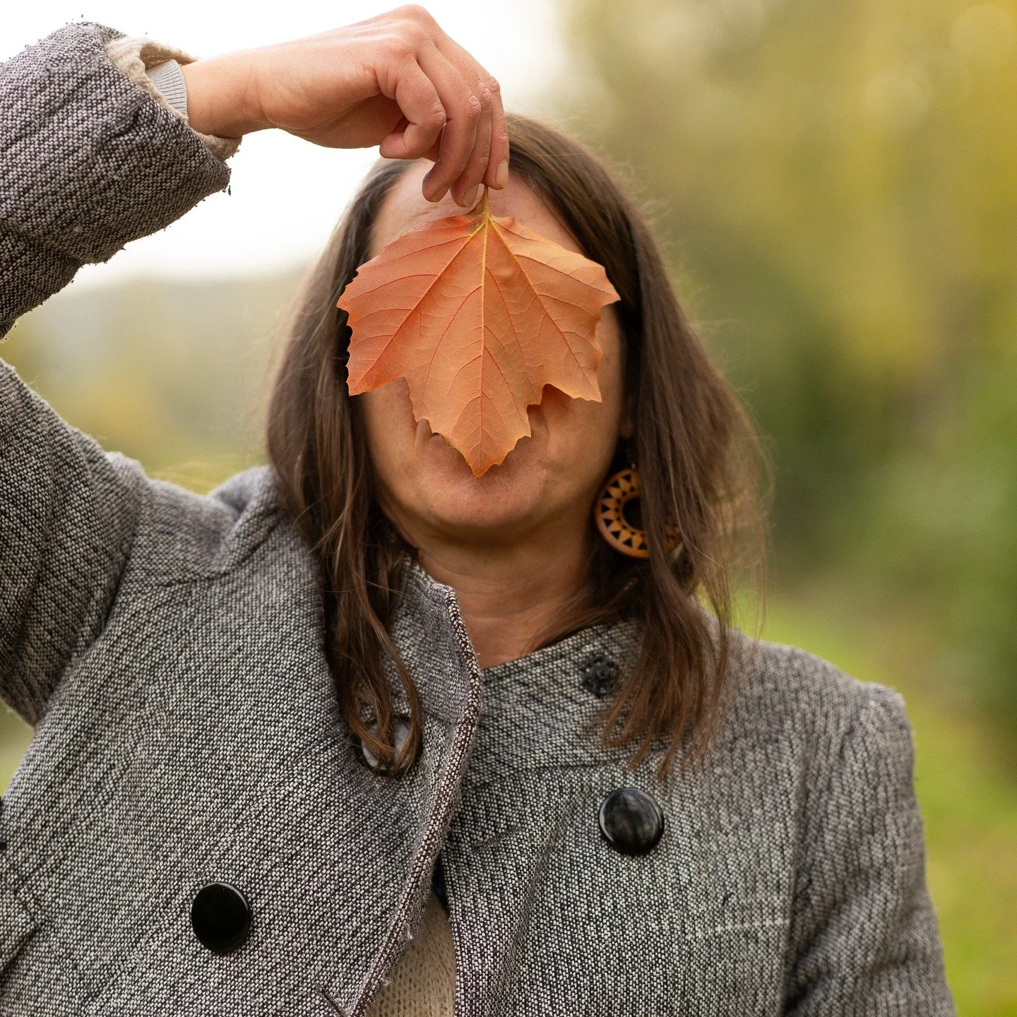 De magnifiques couleurs pour un moment de d&eacute;tente 🍁🌿🍄
#automne #portraitfemme #detente #ambiance #dinan #larance #feuilles #joie