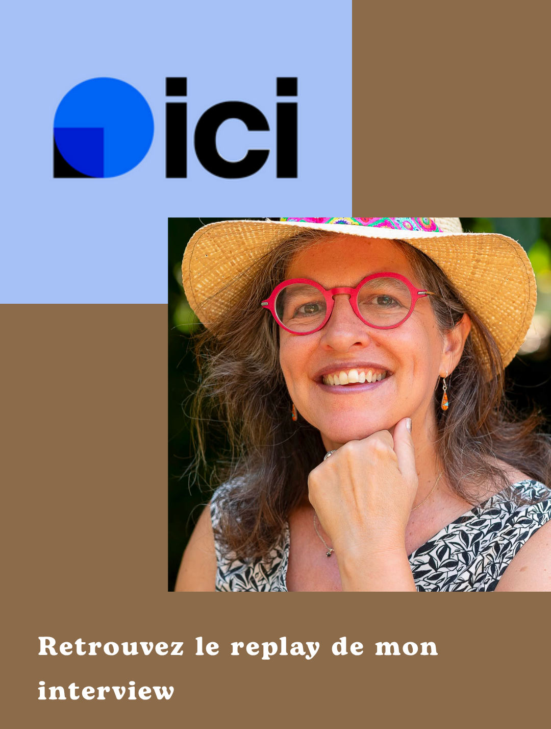 Un portrait d'une femme souriante portant des lunettes rondes rouges, un chapeau de paille et des boucles d'oreilles, avec un fond beige et le logo de la station de radio ICI Armorique