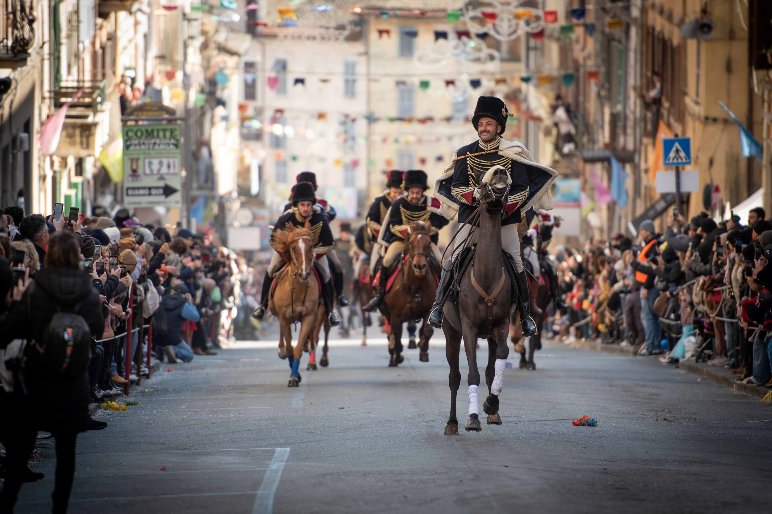 La rievocazione storica dell'esercito degli Ussari a cavallo al carnevale di Ronciglione, Carnevale 2026