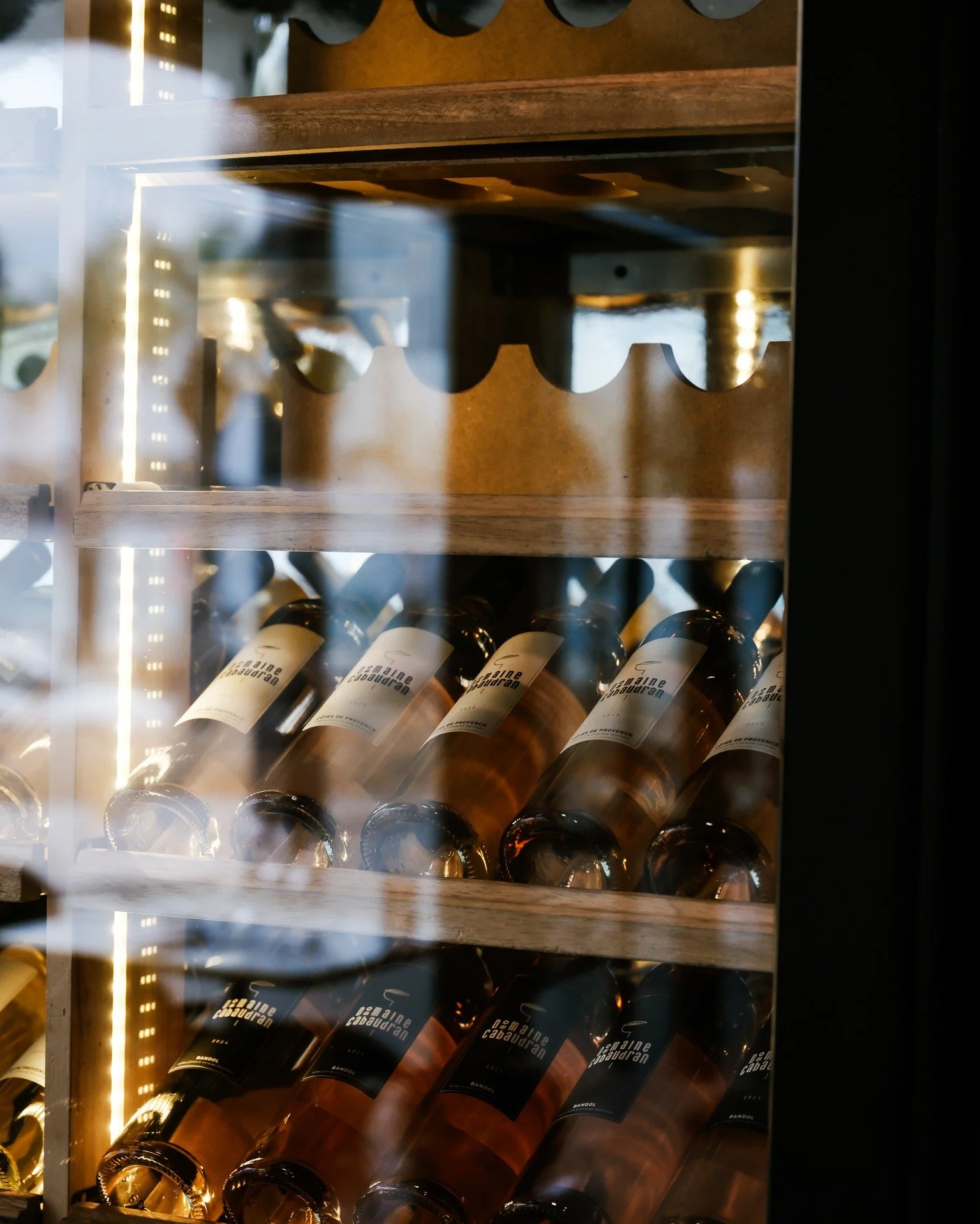 L&rsquo;art de bien accompagner un repas 🍷

Notre s&eacute;lection de vins, pens&eacute;e pour sublimer la table.

#BaroccoSixFours #CarteDesVins #DolceVita #SixFoursLesPlages