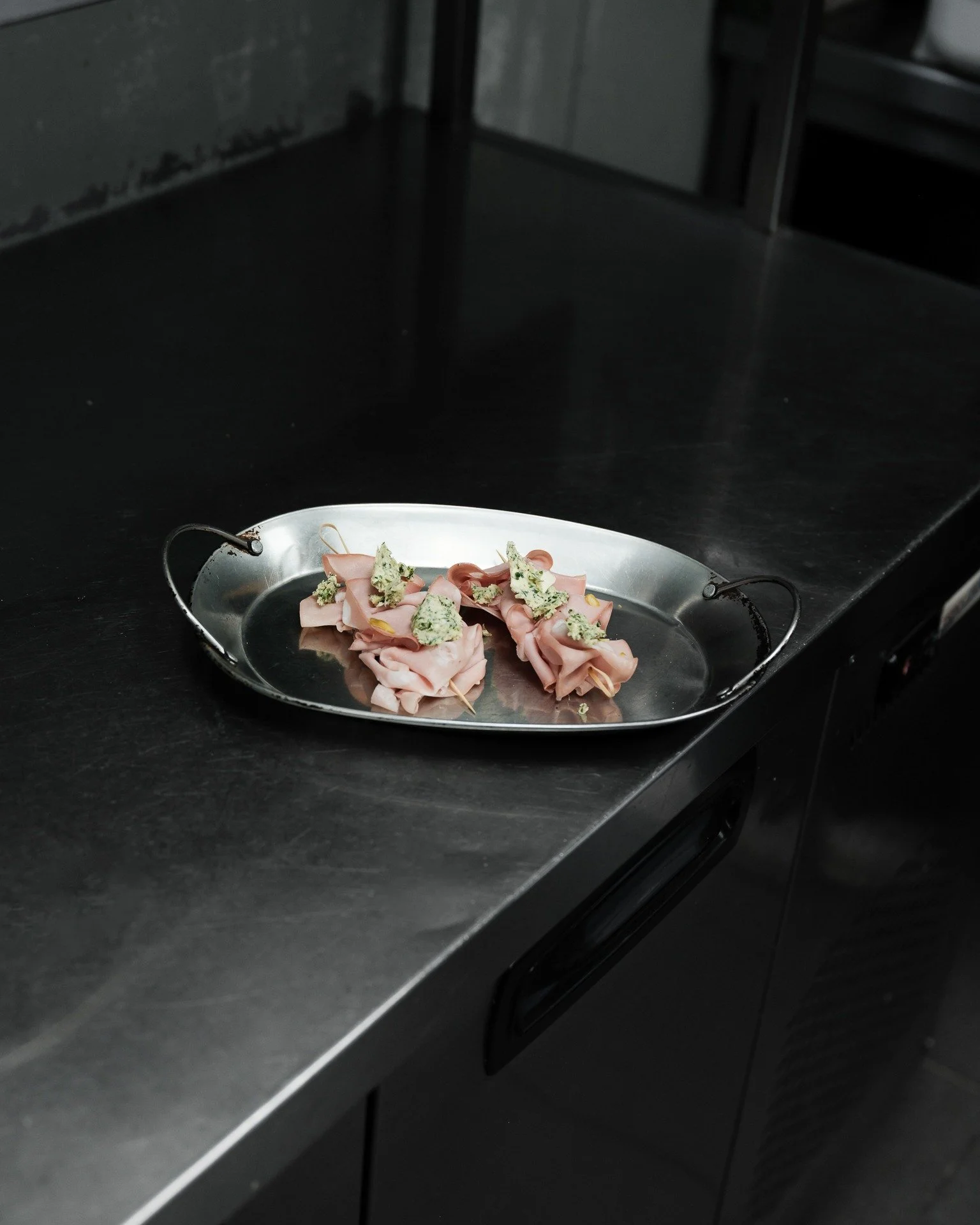 Tout commence ici, en cuisine ✨

#kitchen #restaurant #cheflife