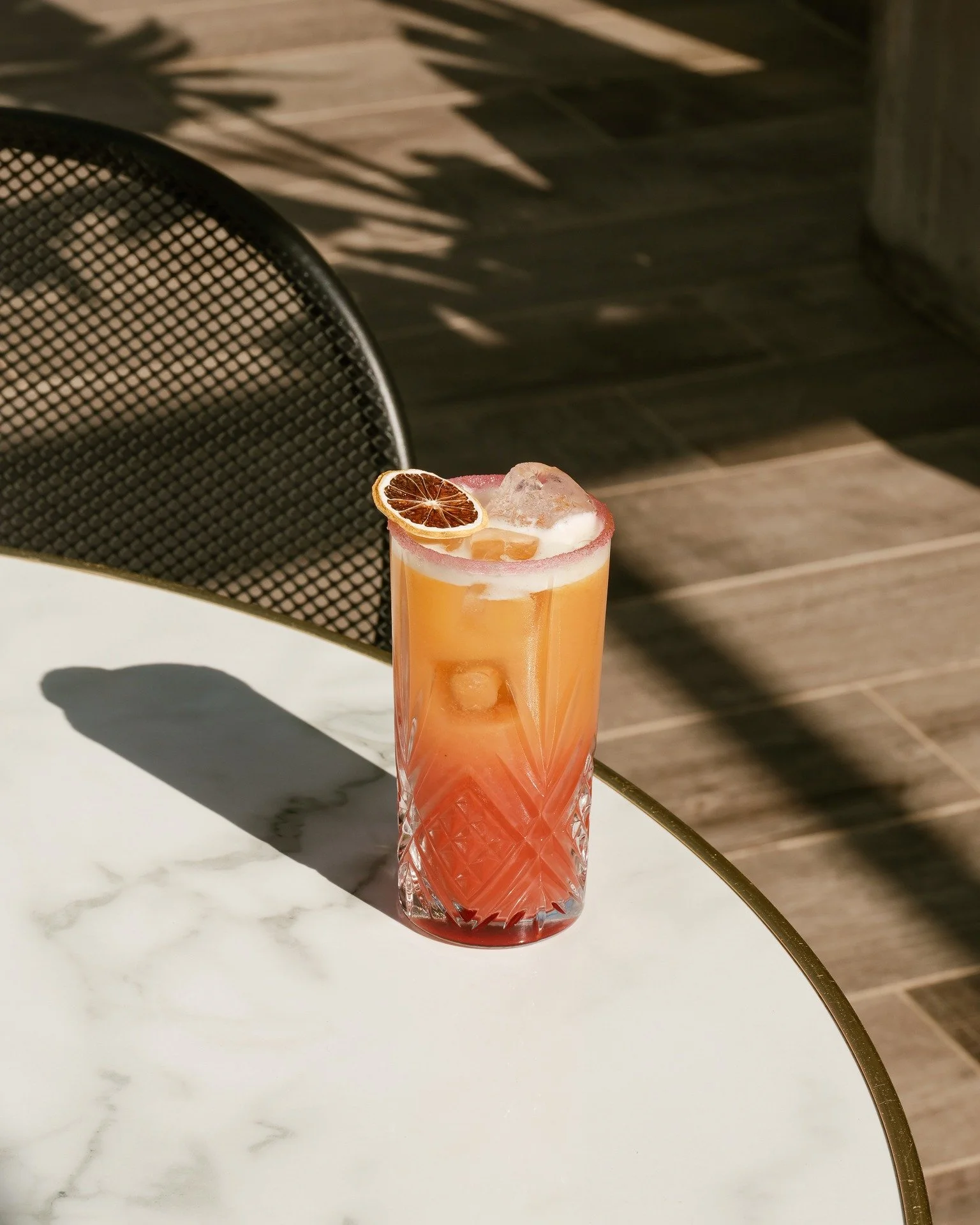 Couleurs de printemps, &agrave; boire doucement.

🧡

#cocktailtime #lifestyle #restaurant #barocco