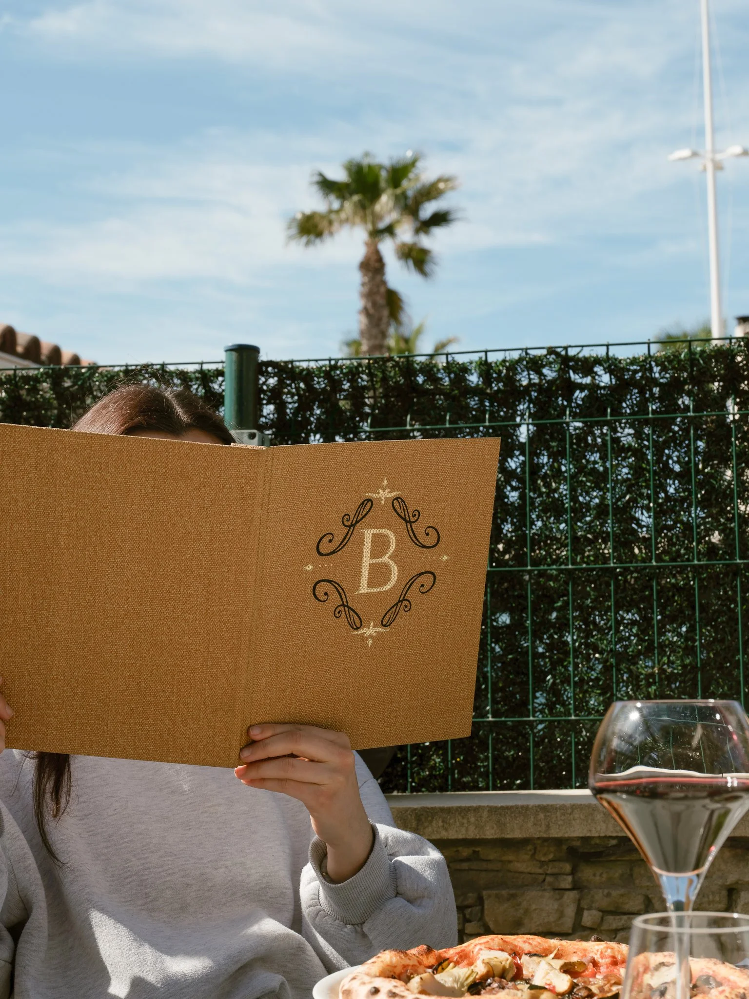 Une carte pens&eacute;e autour du produit.
Simple, claire, essentielle.

R&eacute;servez votre moment 🍴

#gastronomie #sixfours #barocco