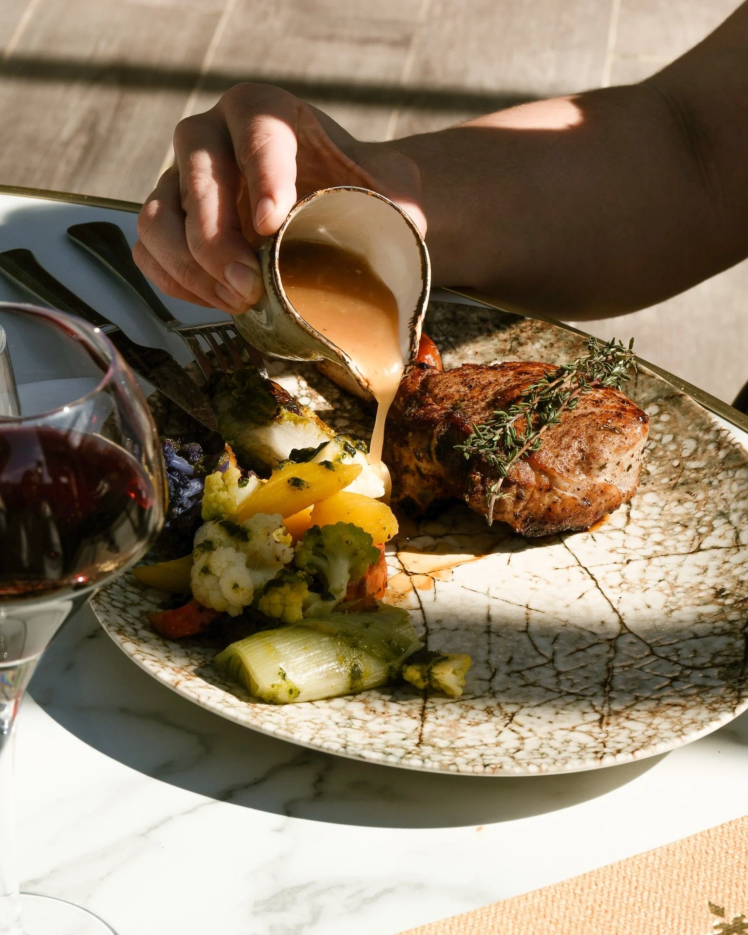 La petite touche qui finit le plat.

R&eacute;servez votre table ✨

#dressage #food #cuisine #barocco