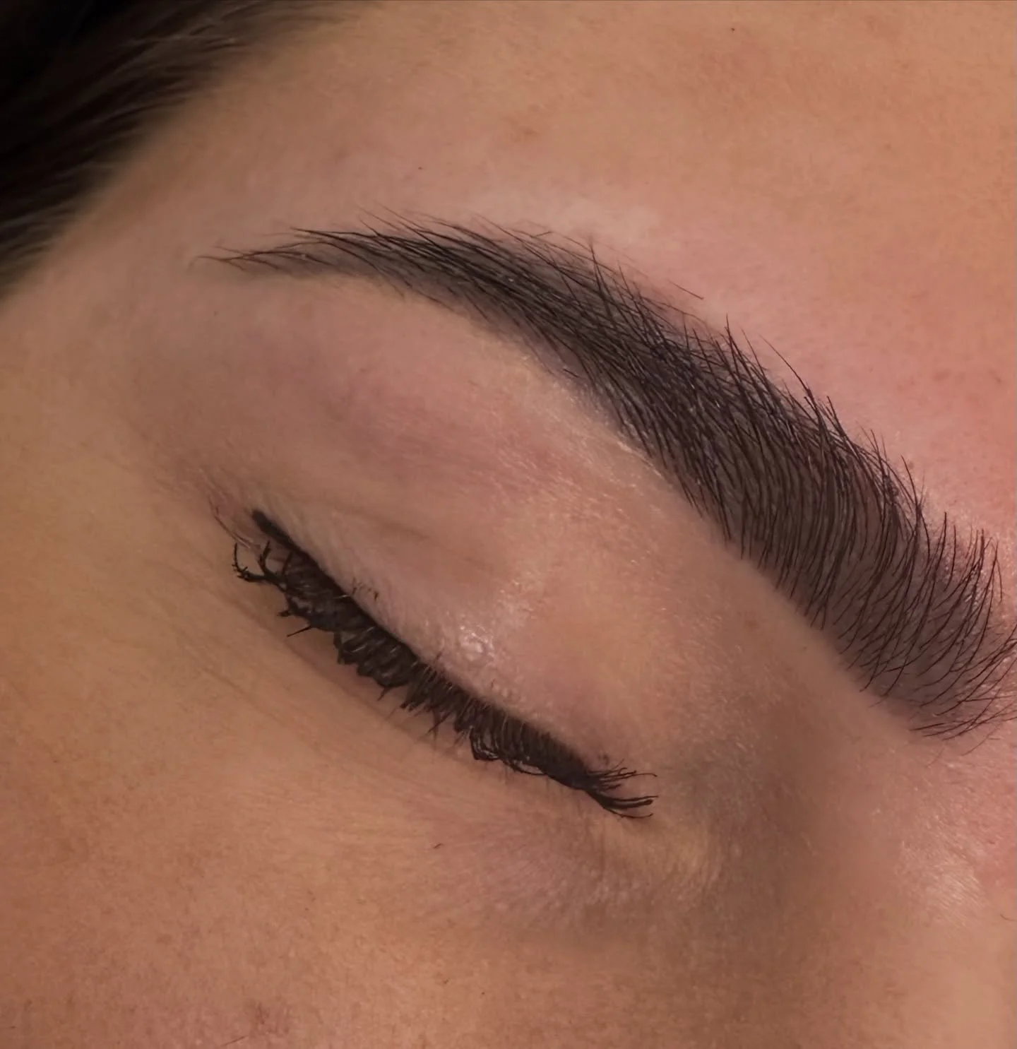 Because every face deserves the perfect brows 🤍
HD Brows by our talented Dori &ndash; designed to flatter YOU.

➡️ Book now through Booksy (link in bio) or drop us a DM ✨
#FineLashesAndBrows #hdbrows