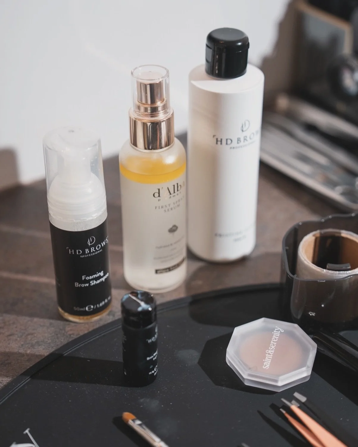 choose HD Brows because quality matters for results, longevity, and brow health.
No compromises. Just premium products and expert technique 🤍

#HDBrows #LuxuryBrows #OnlyTheBest #ProfessionalBrows #BrowExperts FineLashesAndBrows SalonQuality