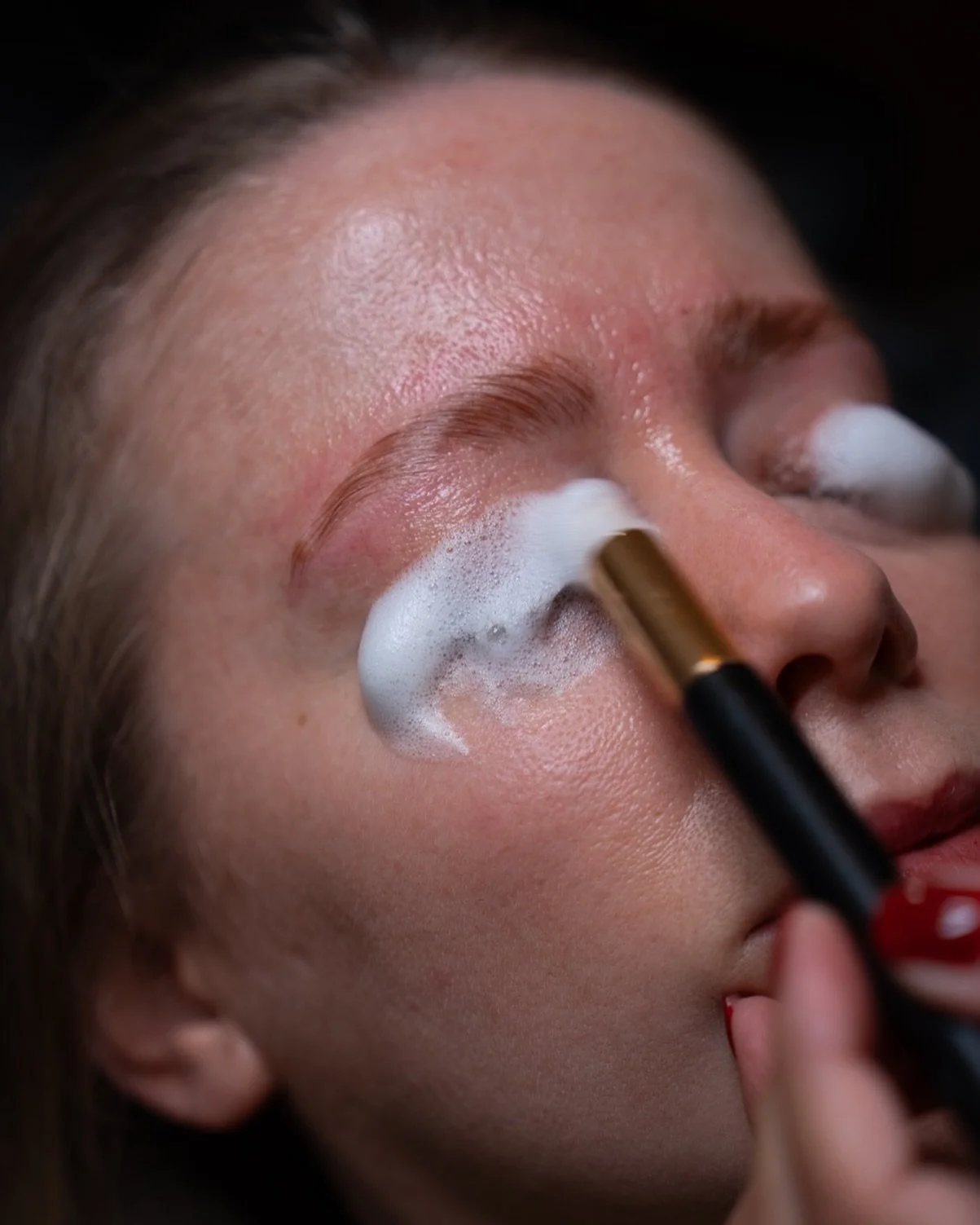 Friendly reminder ✨
If you want your lashes to last&hellip; you HAVE to clean them 🫧
No buildup, no irritation, better retention 🤍