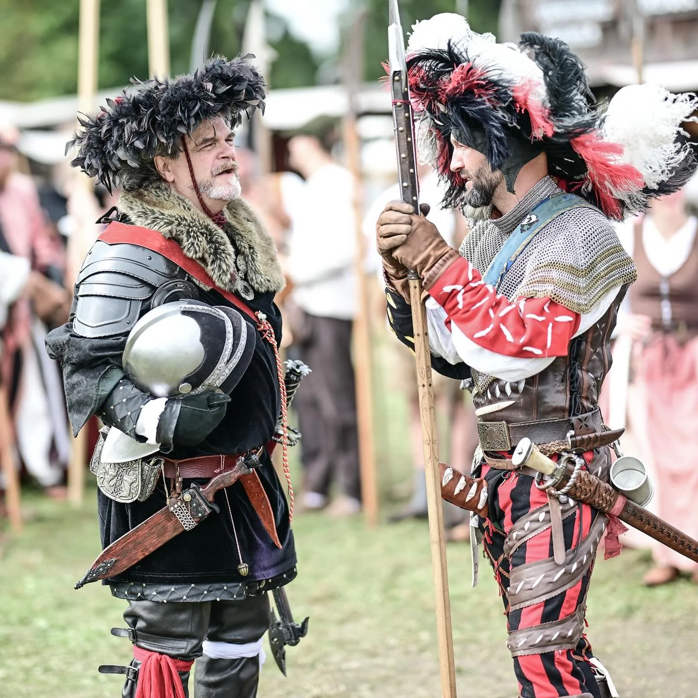 Auf dem Anno 1525 haben wir den Besuchern eine kleine Waffenshow geliefert. Hierbei stand im Fokus die Kampfweise im Gewalthaufen sowie die Organisation der Heere. ⚔️

Besonders Schmackhaft: Wir haben mit den gro&szlig;artigen Darstellern der Bauernh