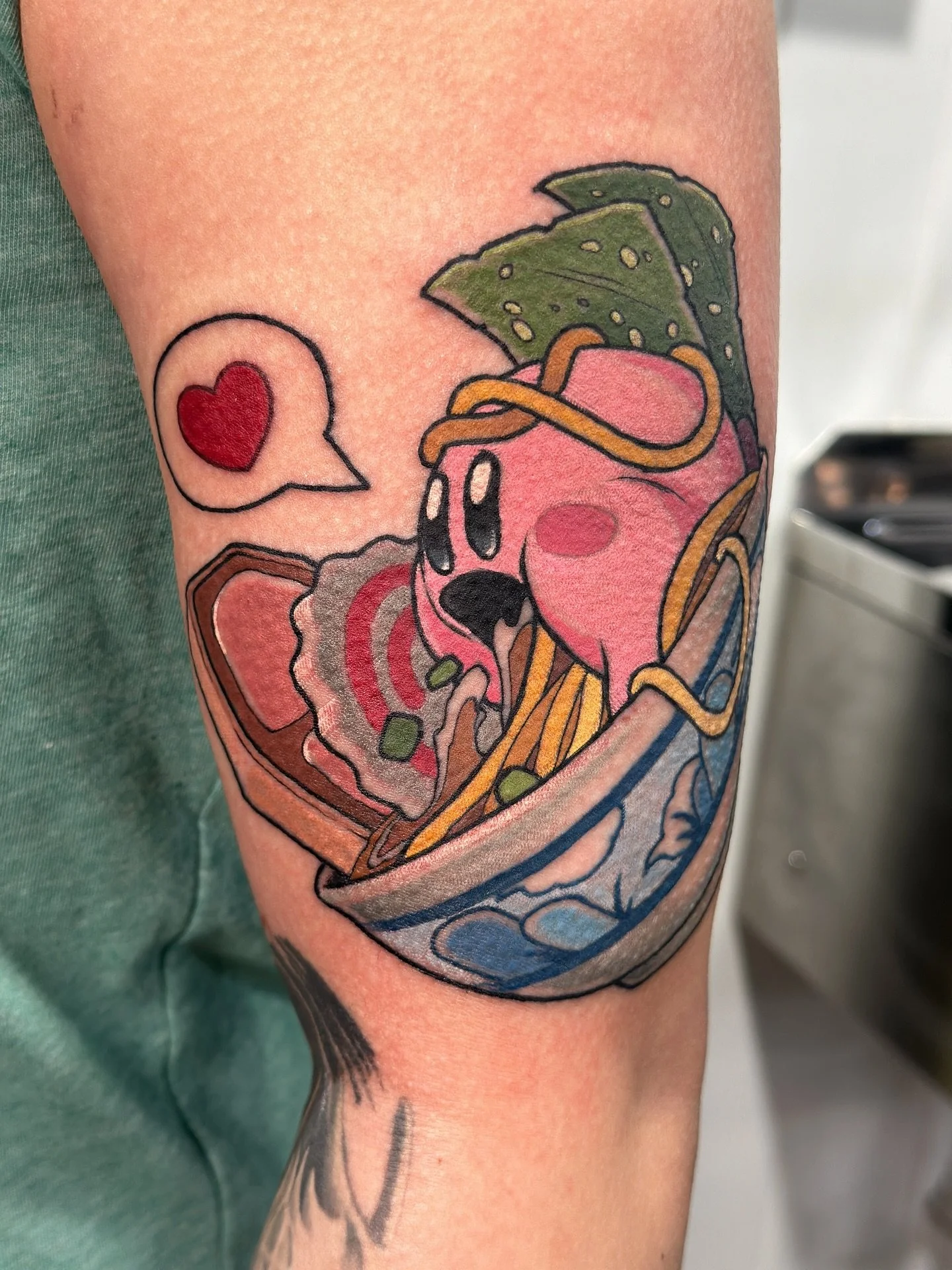 The ramen X Kirby mash up you didn't know you needed 💪 Stoked I got to do this for Lydia a little while back and would love to do some more themed ramen bowls! 
 
DM to book ⚡️🦅🍉
 
Done at @savepoint_tattoo 
@metalfingers.com.au 
@tigerspitbalm.au