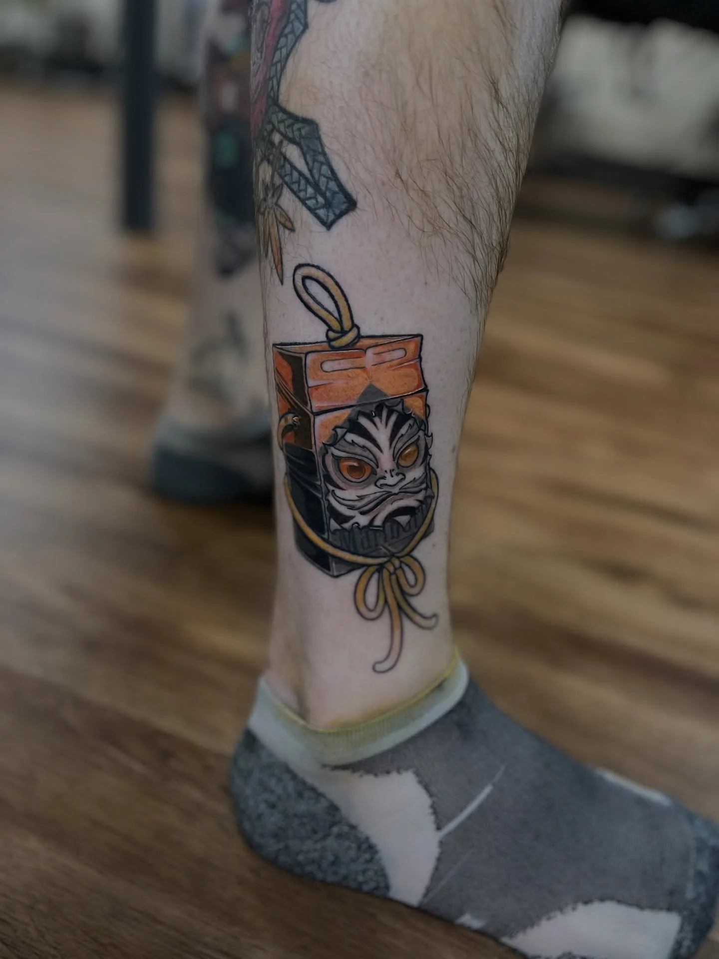 Tropical splash durryuma in memorial of @bjiorn last pack of darts&hellip; thanks for getting a fun one bro!🍻

Done at @savepoint_tattoo