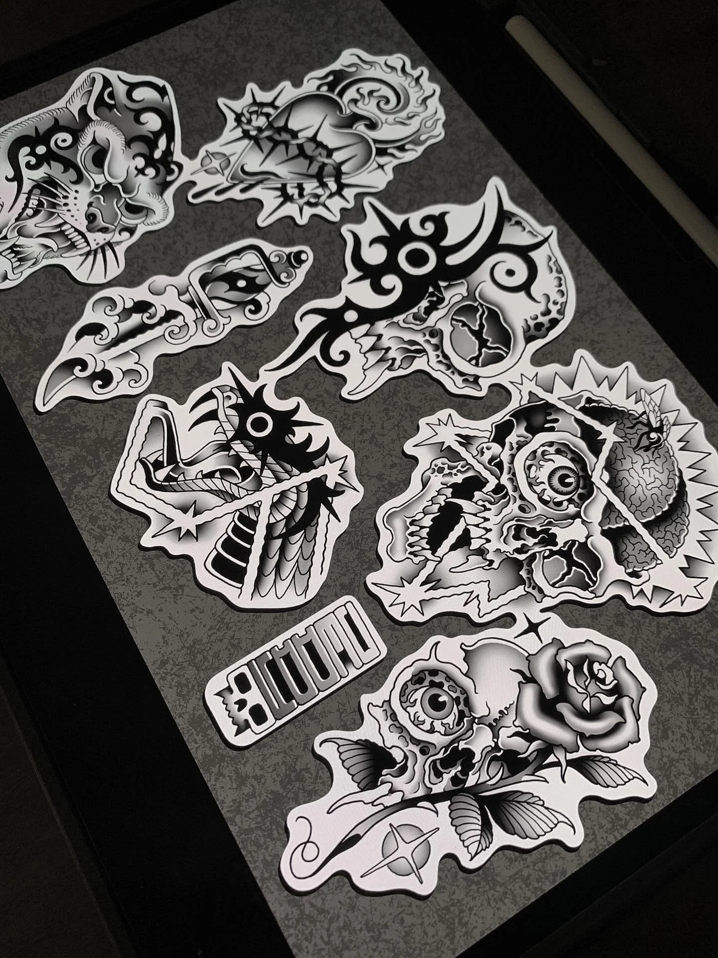 Shaded version of this sheet! All designs available for tattoo 🔥🔥🔥 got some time this month! @savepoint_tattoo 
#traditionaltattoo #tribal #tiger #skull #heart