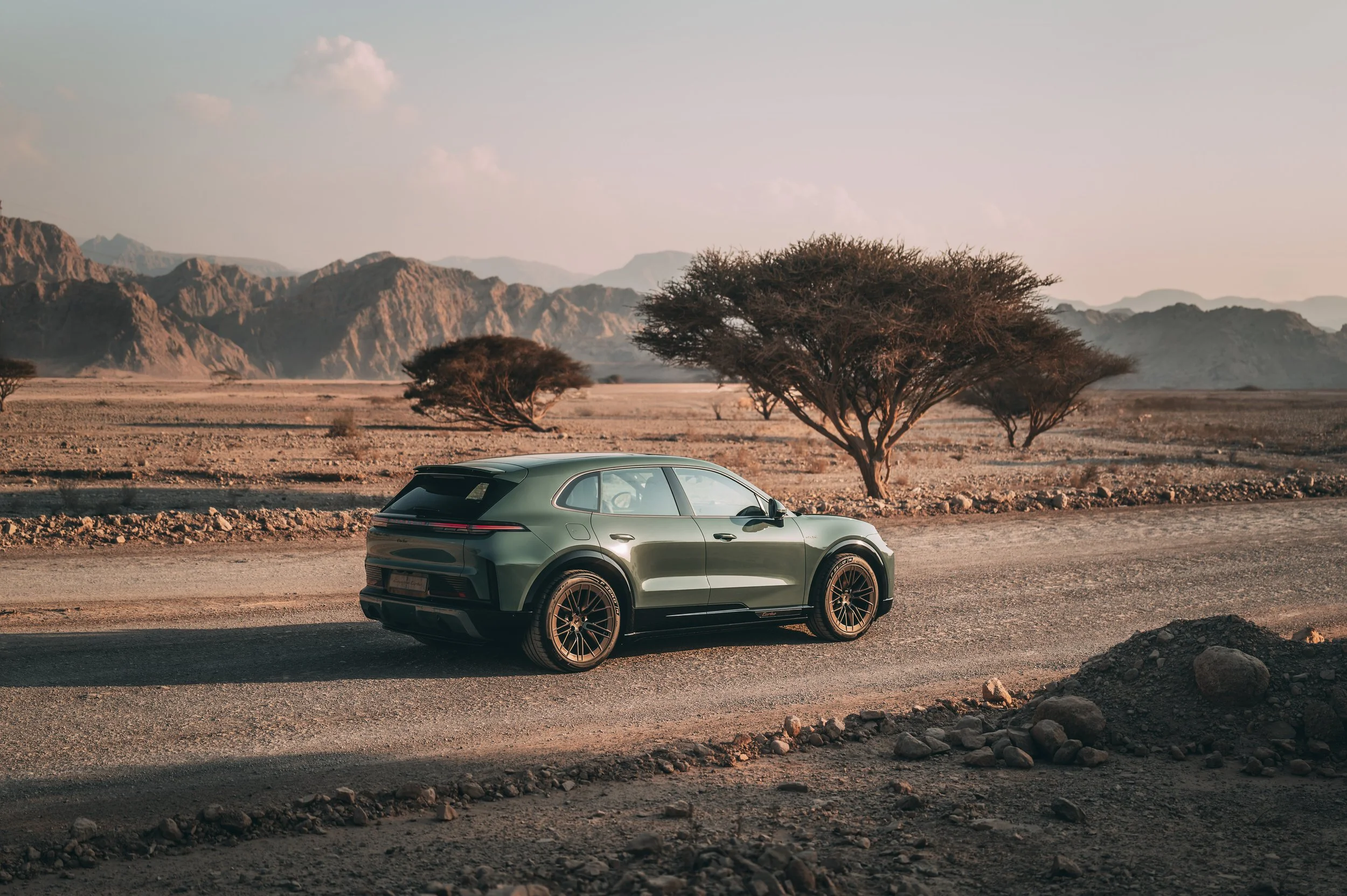 PORSCHE_CAYENNE_DUBAI_STEPHAN_BAUER -22.jpg