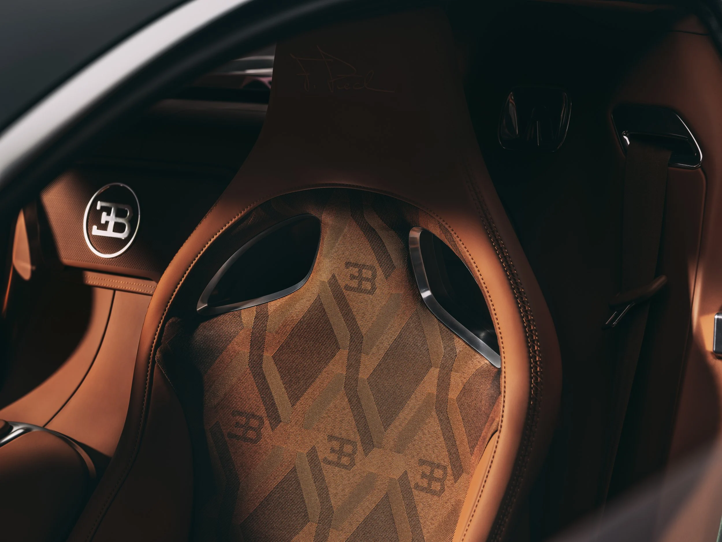 Stephan Bauer Bugatti F.K.P. Hommage -20.jpg