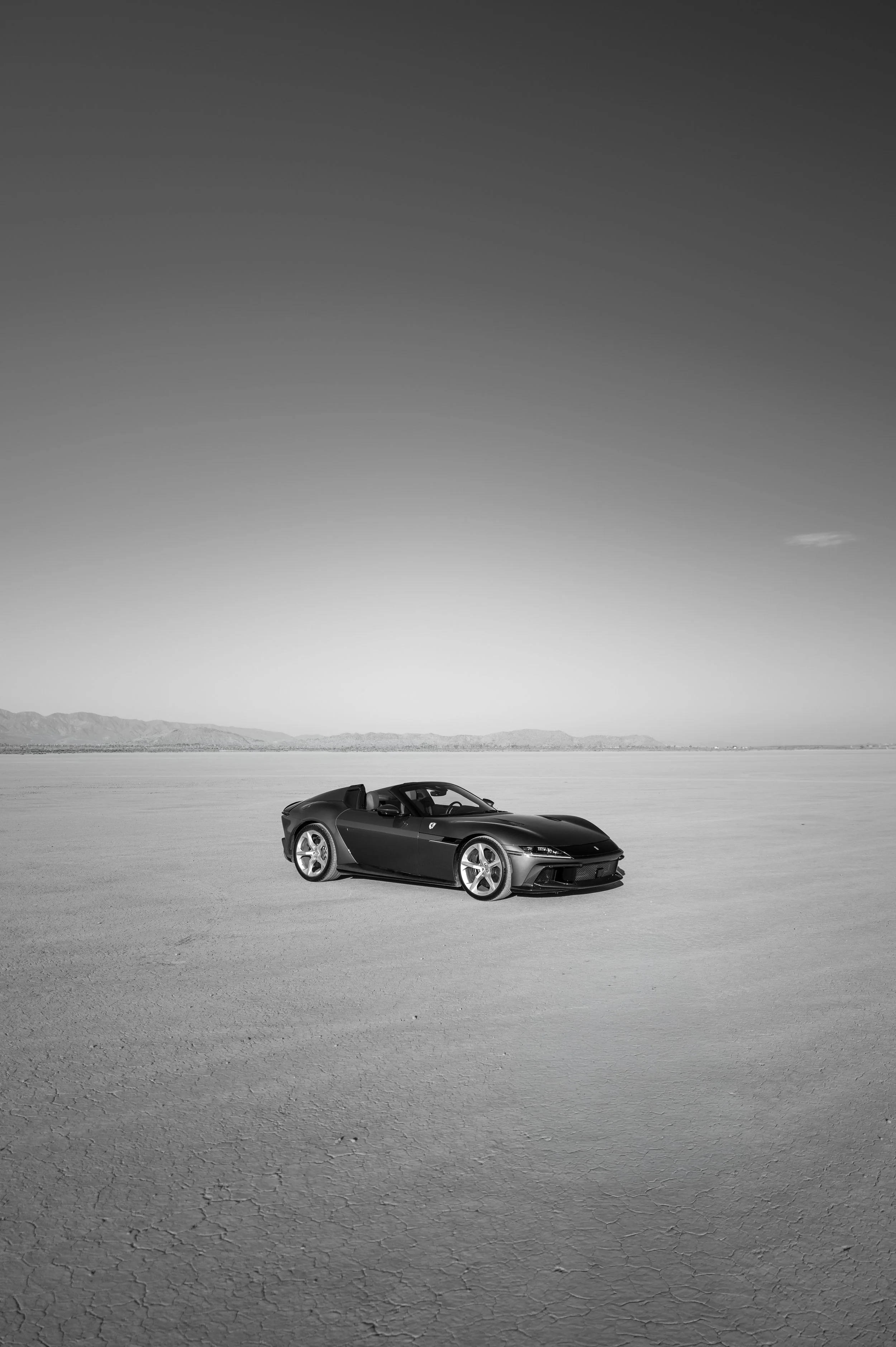 STEPHAN_BAUER_ferrari_12cilindri-17.jpg