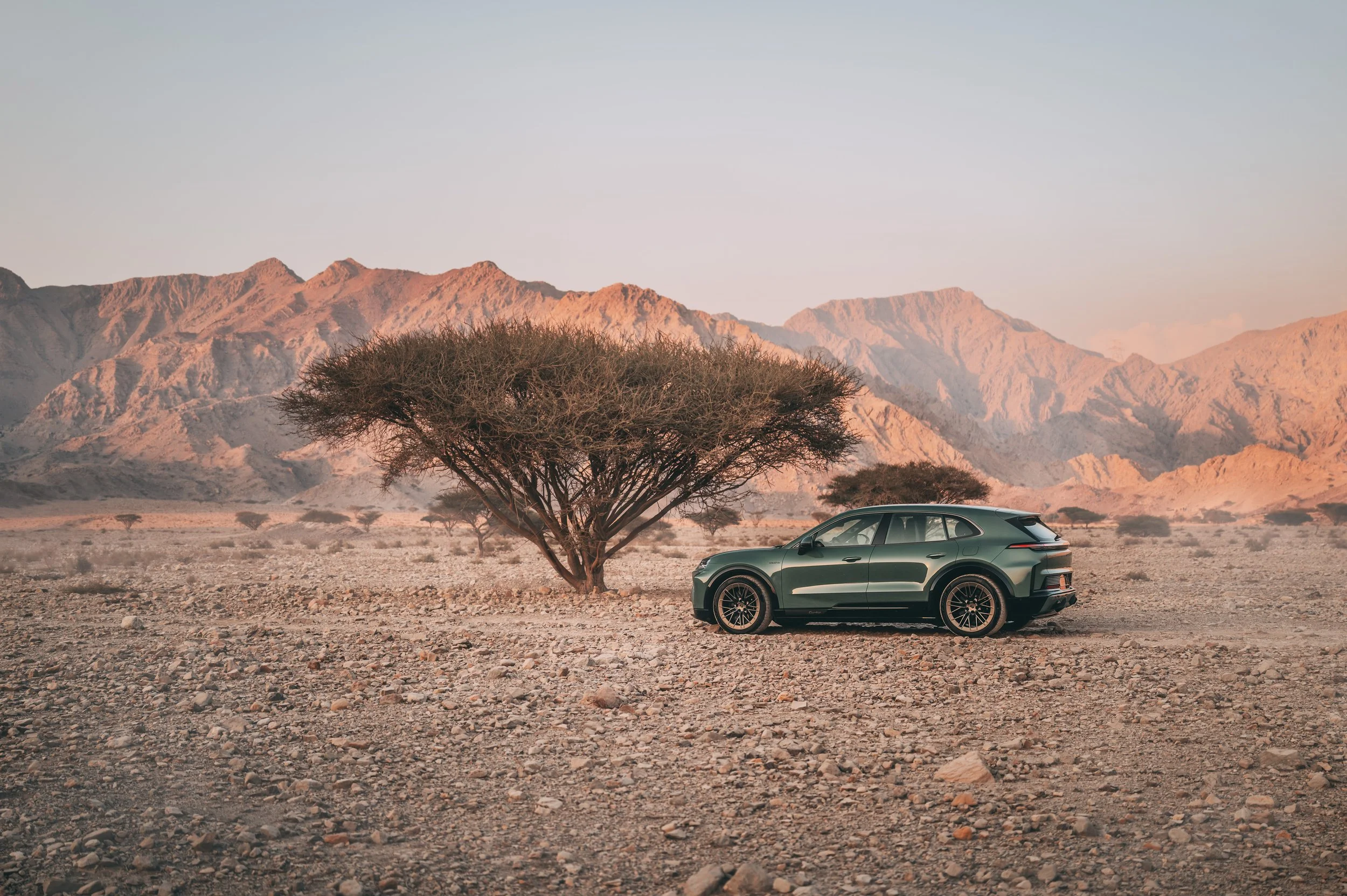 PORSCHE_CAYENNE_DUBAI_STEPHAN_BAUER -27.jpg