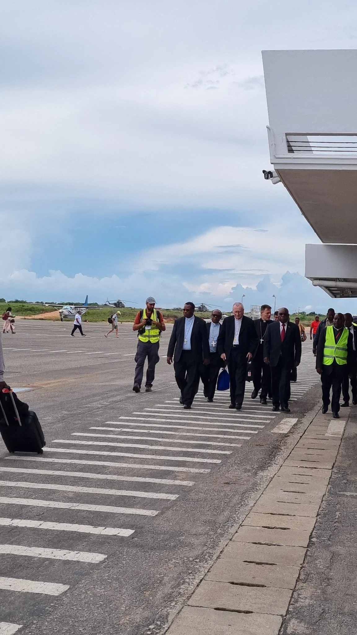 Sua Eminência Reverendíssima, o Cardeal Pietro Parolin visita Diocese de Pemba