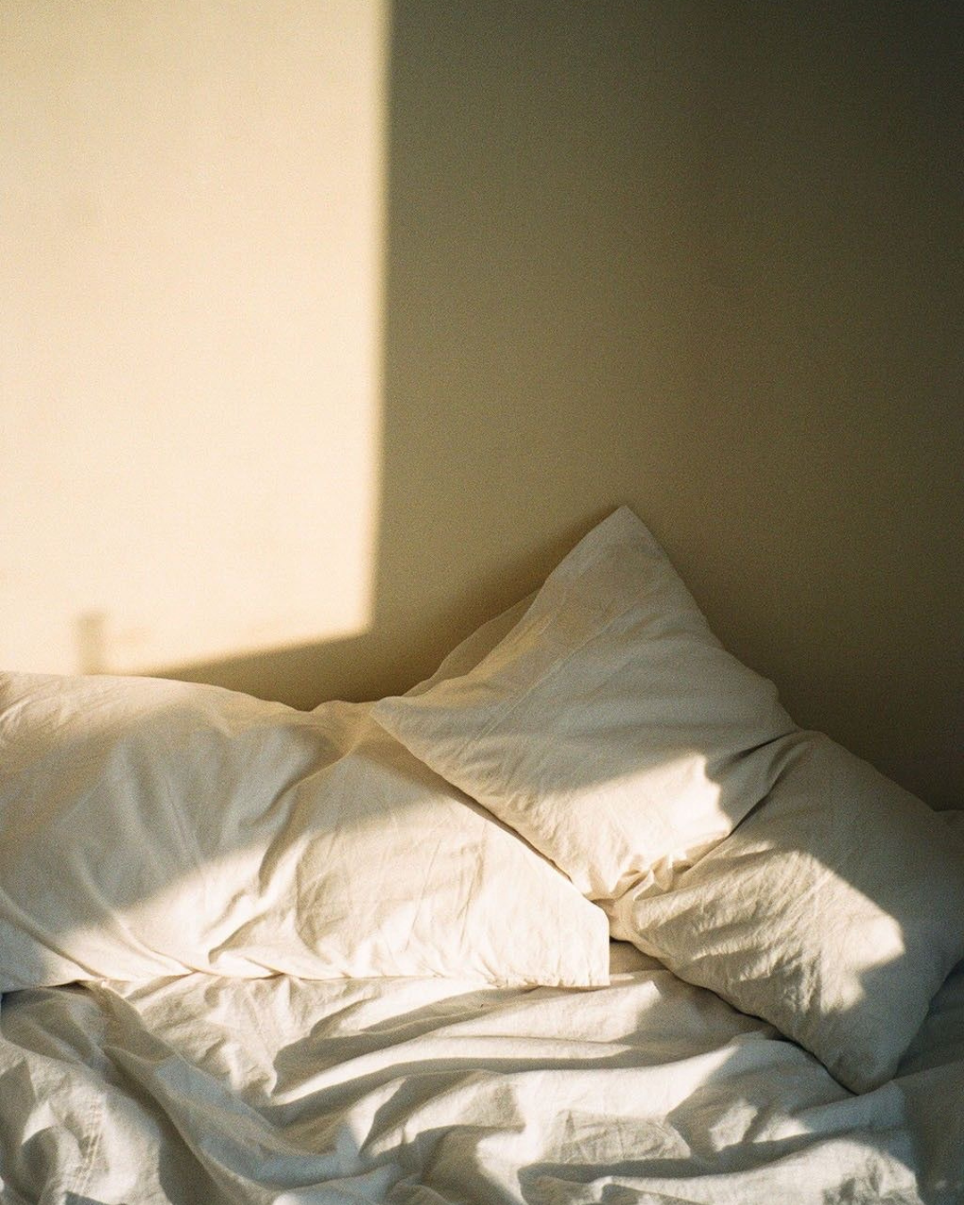 Singapore corporate facilitator leading a sleep-focused corporate wellness program workshop on sleep and sleep habits