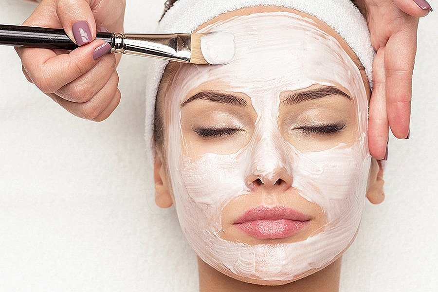 Soins du visage : révélateur d’éclat pour chaque peau
