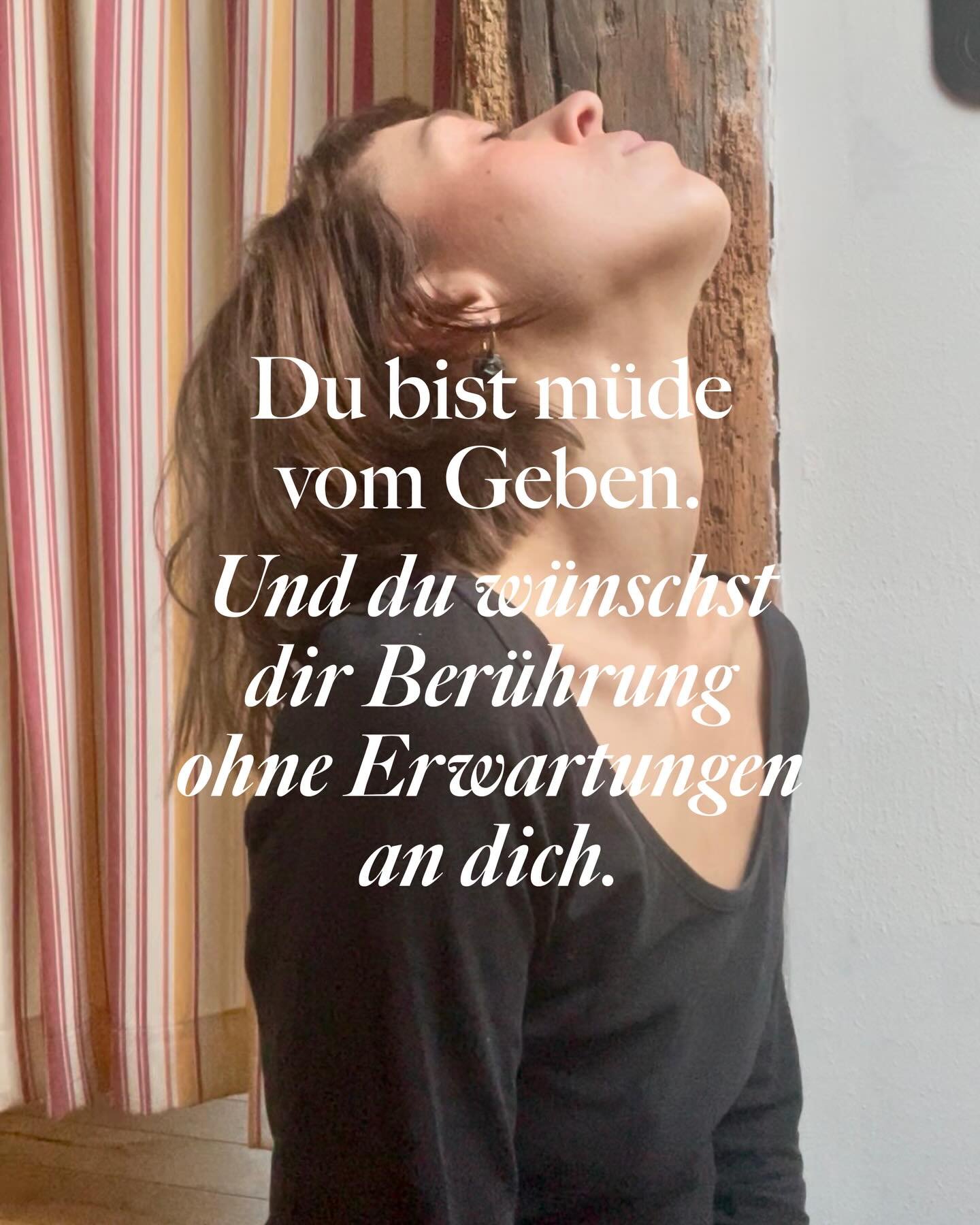 Viele Frauen sind es gew&ouml;hnt, auch in Ber&uuml;hrungen immer den Fokus nach au&szlig;en zu haben. Aufmerksam zu sein, zu gern, sich anzupassen. 

Hier nicht! 🫰🔥

#feministischemassage #massage #yonimassage #smashthepatriarchy #feminismus