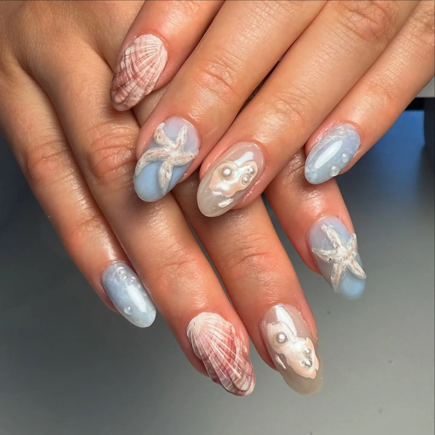 This set was so much funnn!!! the little oysters?! Bring back the sea nails pls!🌊🐟🪸🐚
pick your fav nail!!!!!