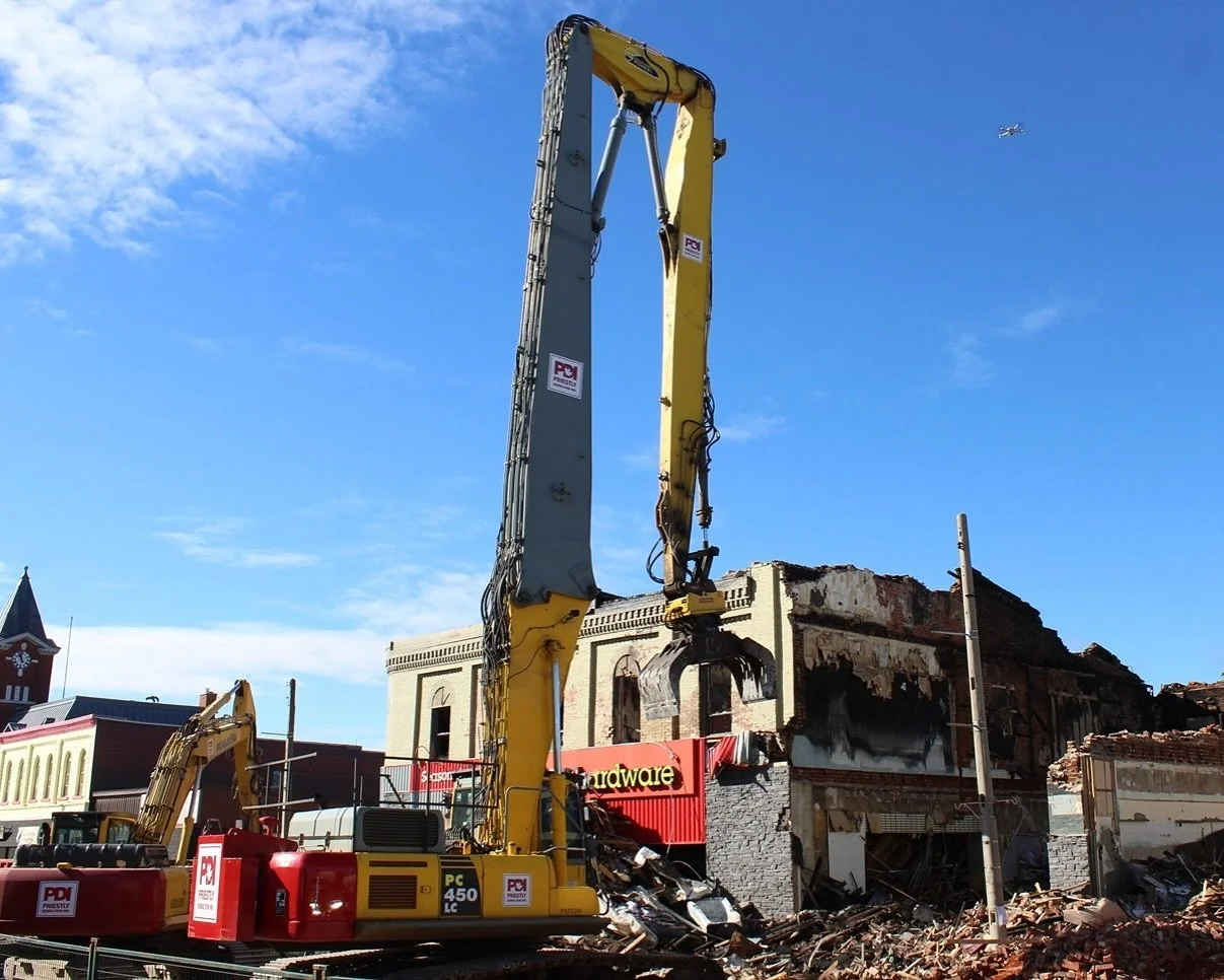 The Township of Selwyn is providing an update on the ongoing demolition work following the recent structure fire in the Village of Lakefield. 

Significant progress has been made on the demolition of the structures razed by the fire. For safety reaso
