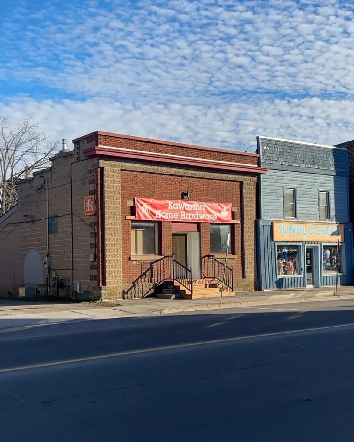 Kawartha Home Hardware&rsquo;s pop-up location is opening tomorrow! 

In an email to Discover Lakefield, Kawartha Home Hardware shared that the temporary location at 25 Queen Street in Downtown Lakefield will open on Wednesday, December 10 at 8:00 a.